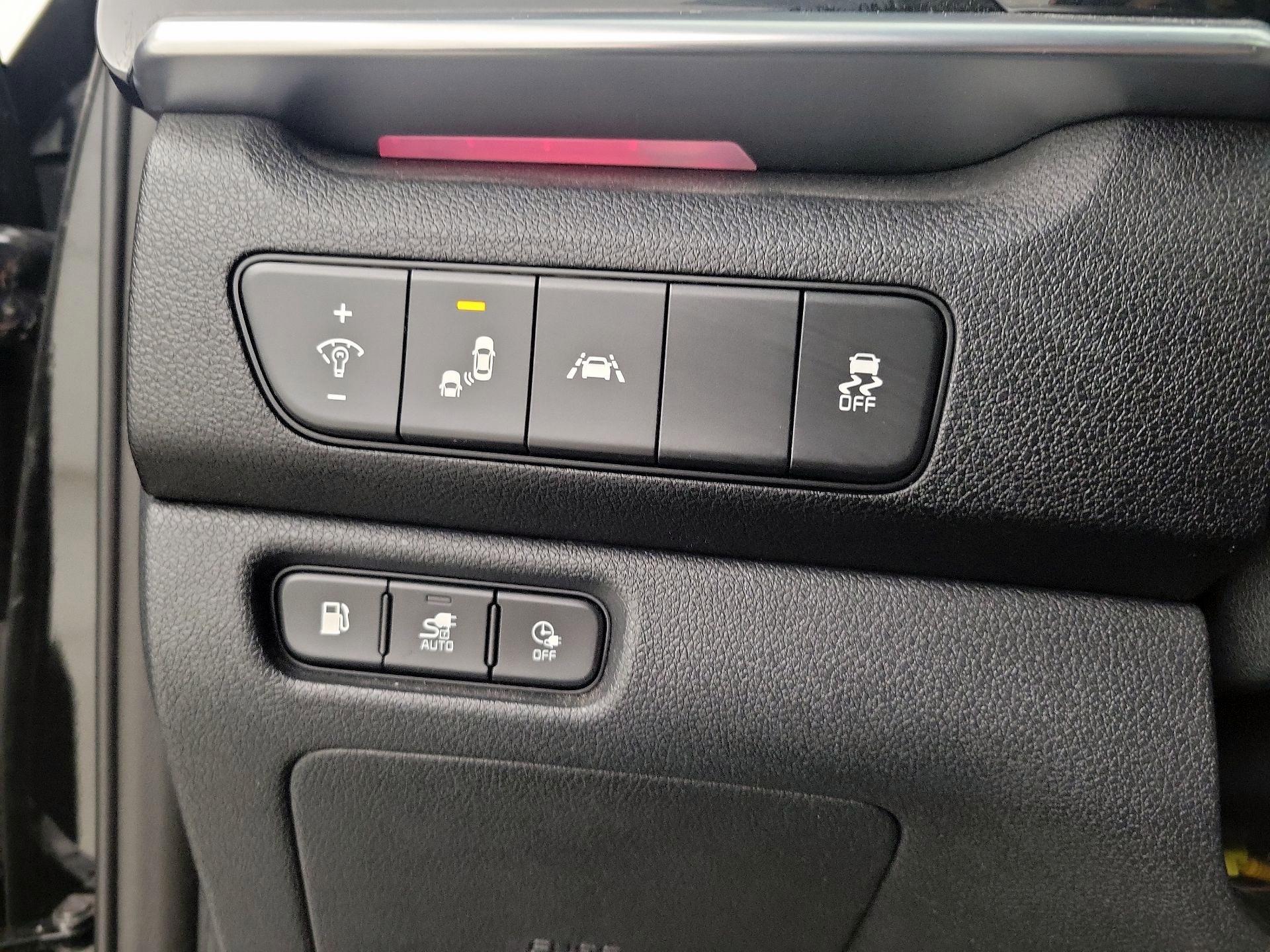 Thumbnail: 2022 Kia Niro - 13