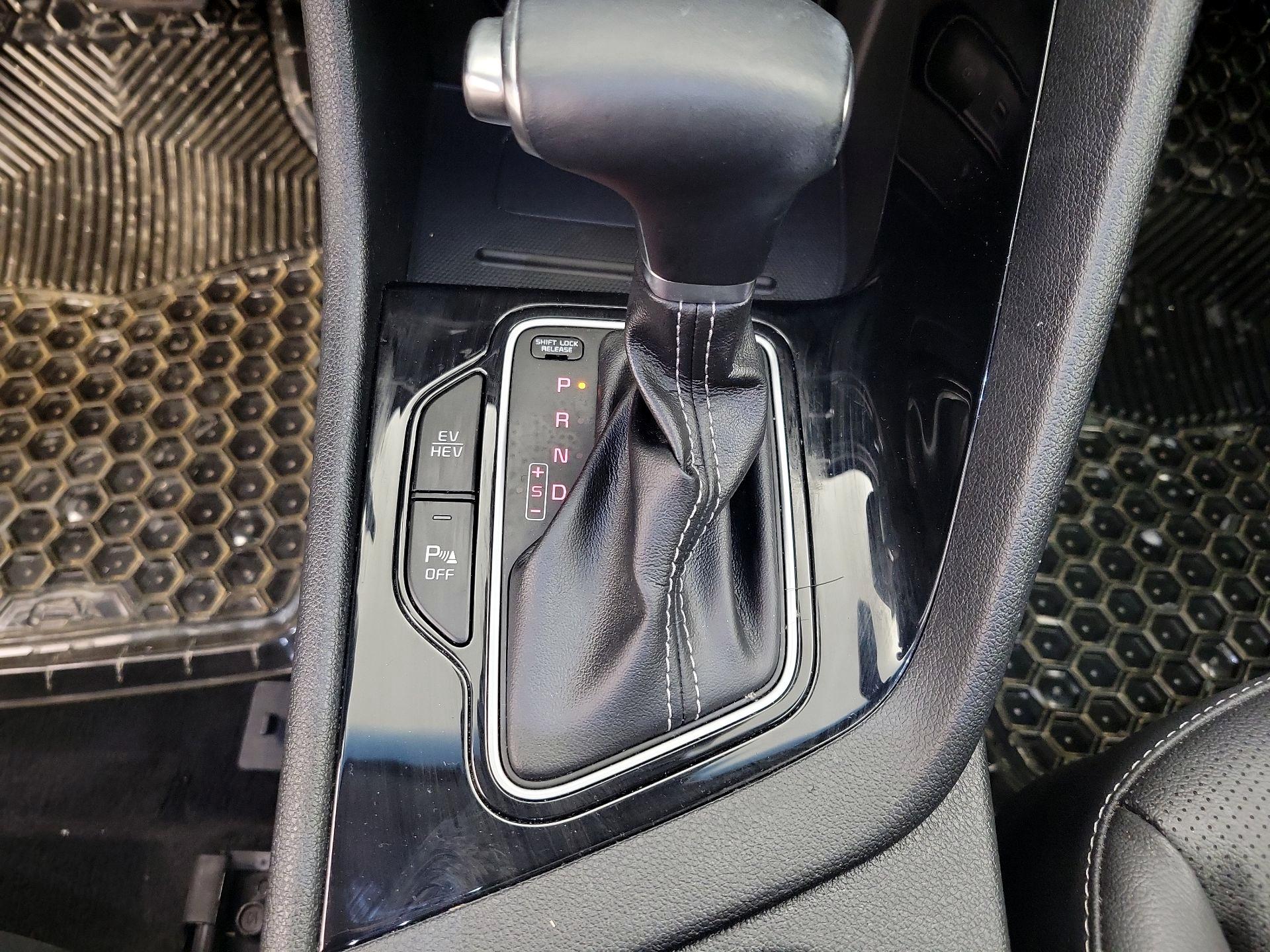 Thumbnail: 2022 Kia Niro - 18