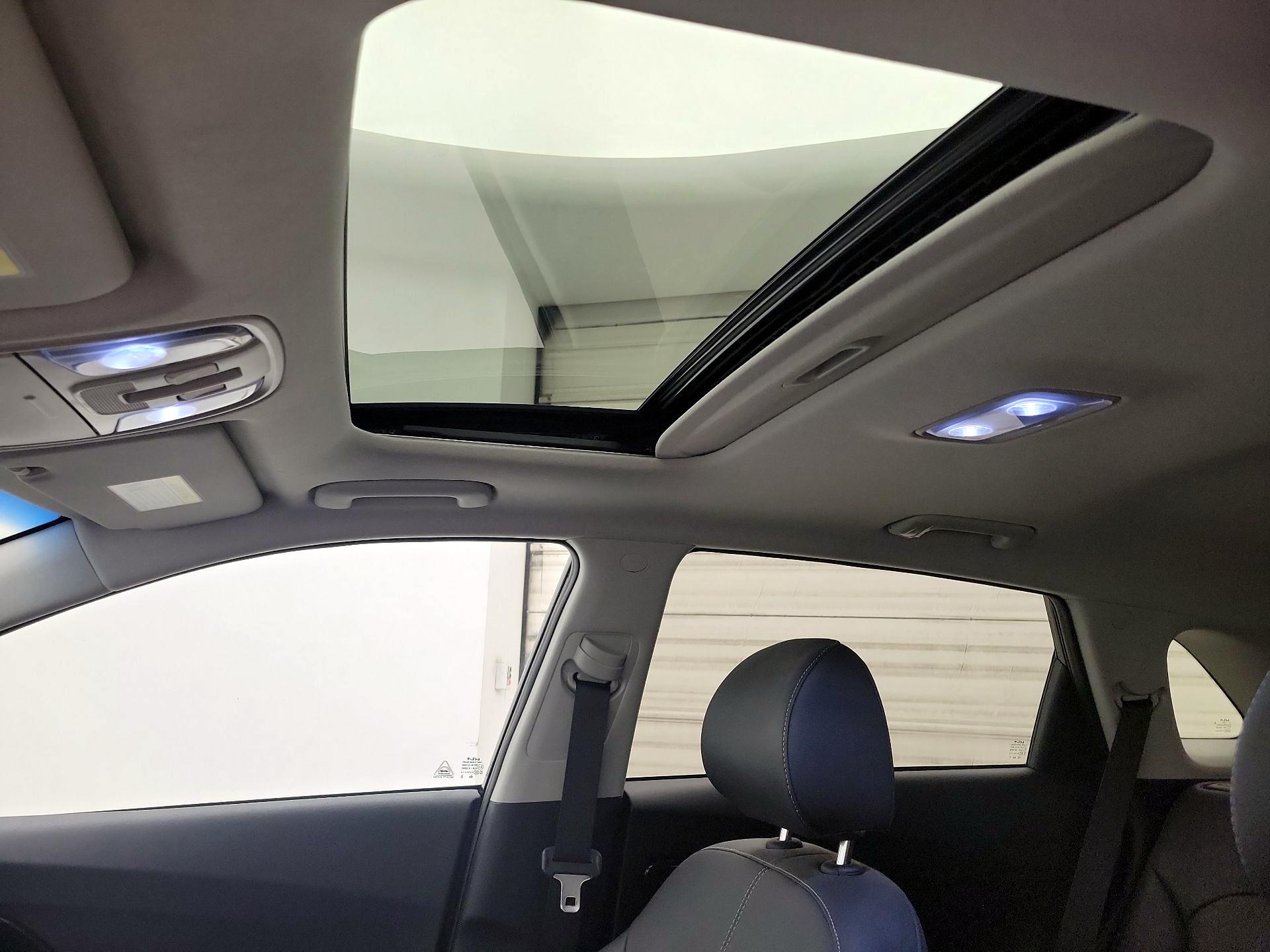 Thumbnail: 2022 Kia Niro - 20