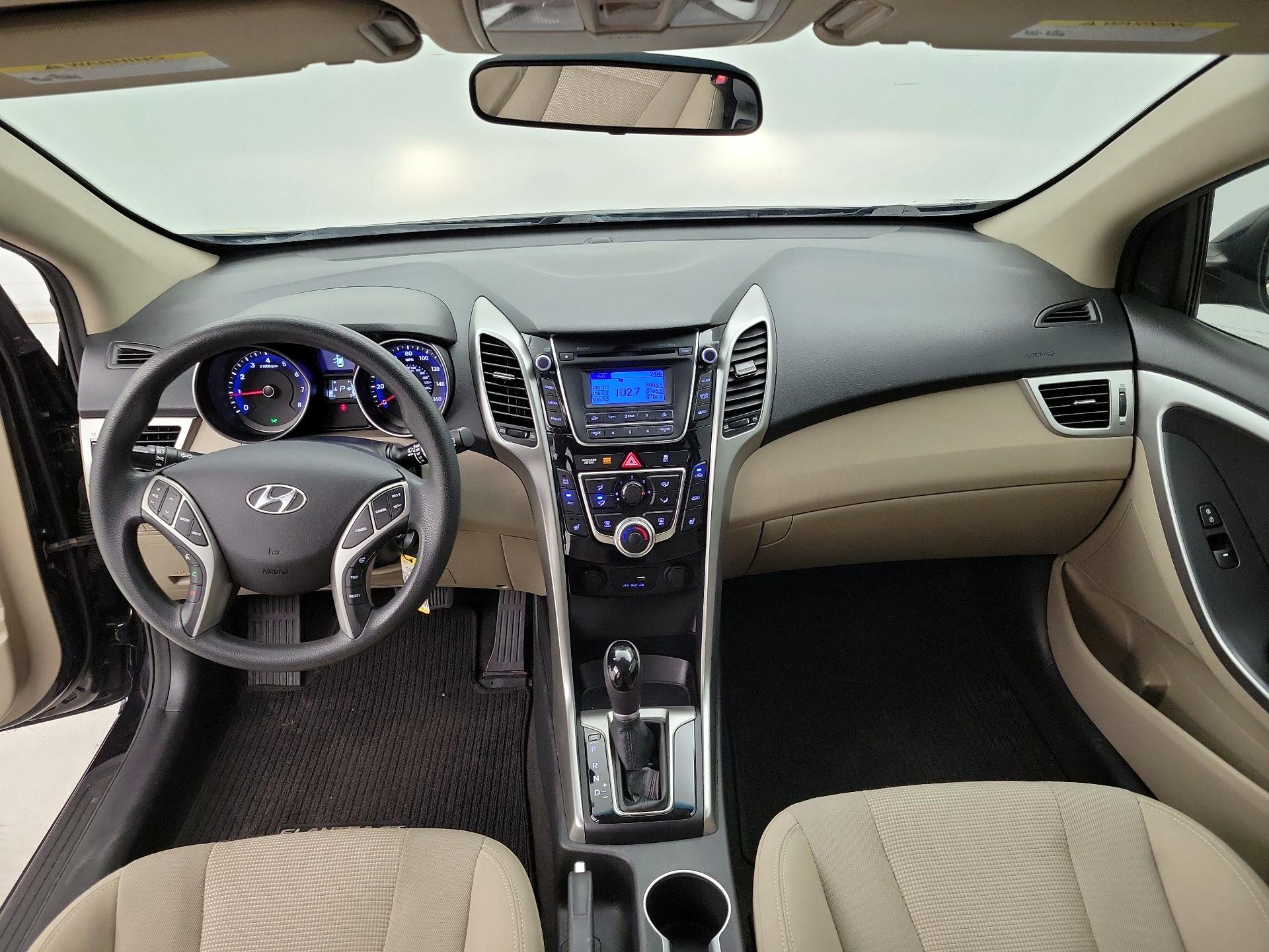 Thumbnail: 2015 Hyundai Elantra - 9