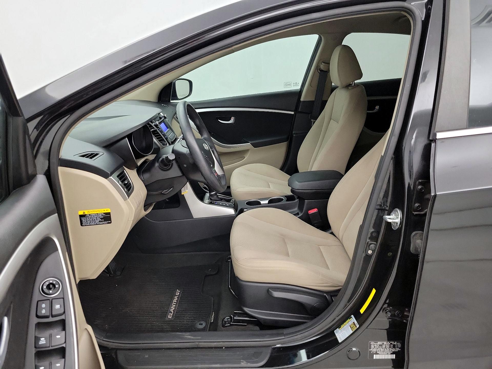 Thumbnail: 2015 Hyundai Elantra - 11