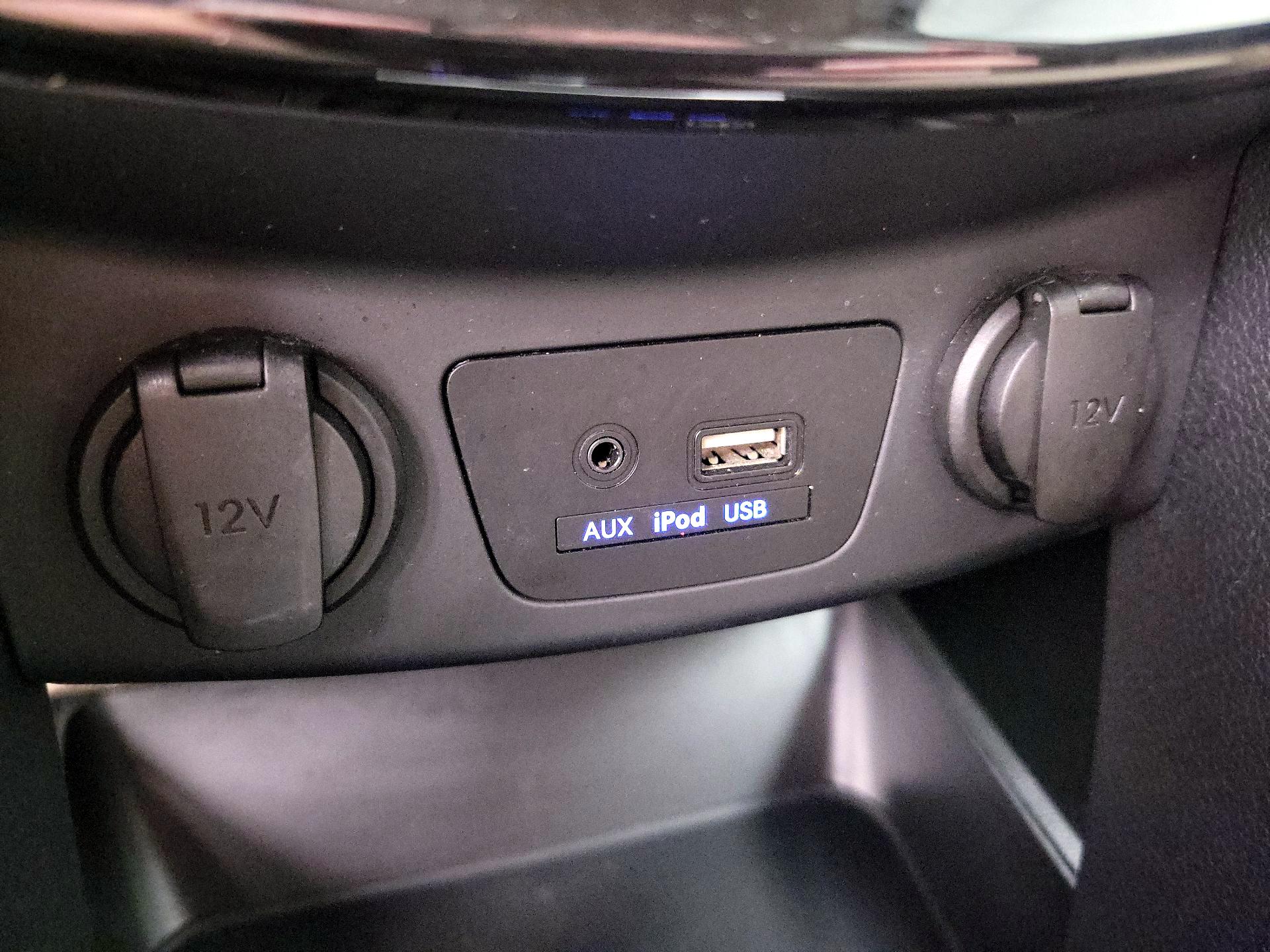 Thumbnail: 2015 Hyundai Elantra - 17