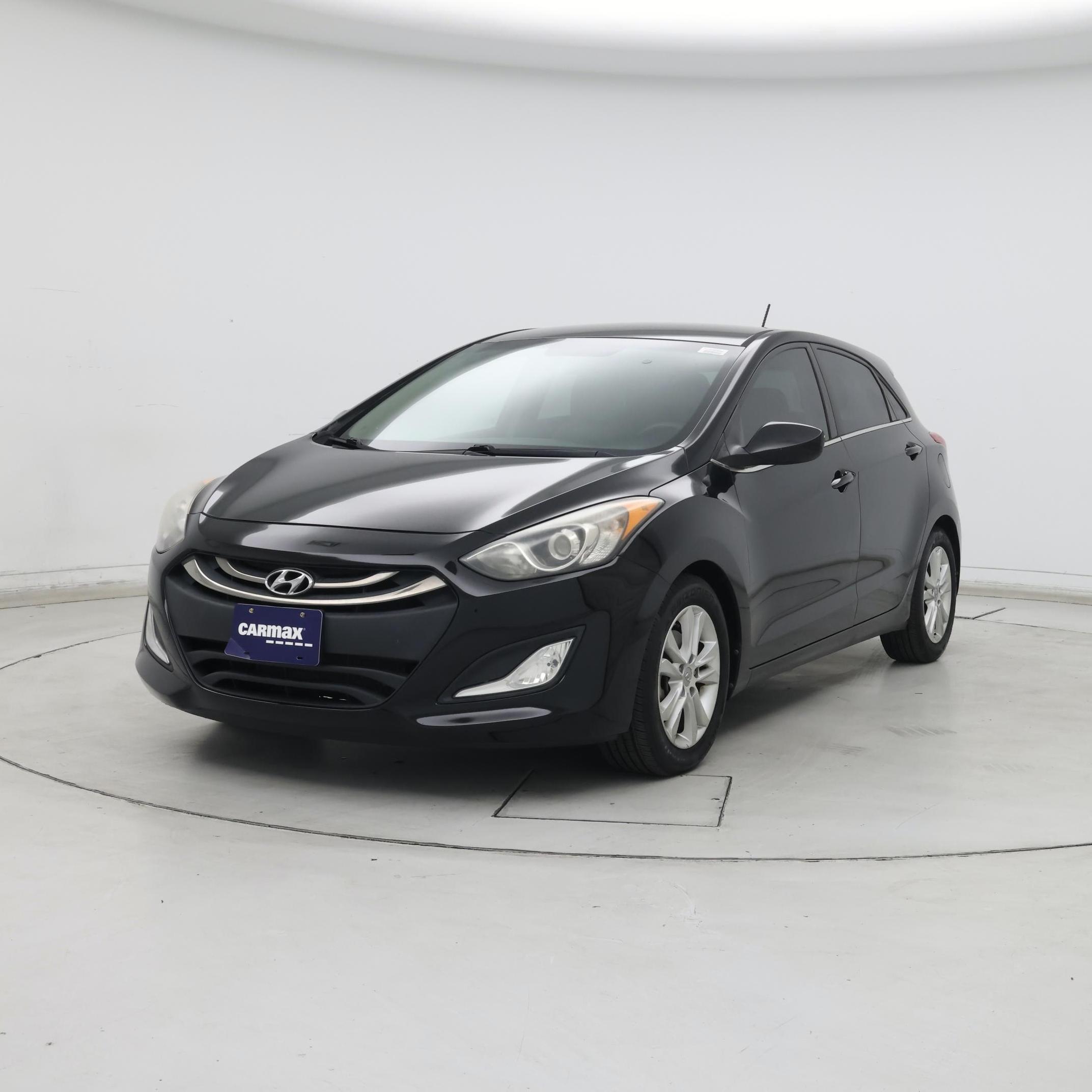 Thumbnail: 2015 Hyundai Elantra - 4