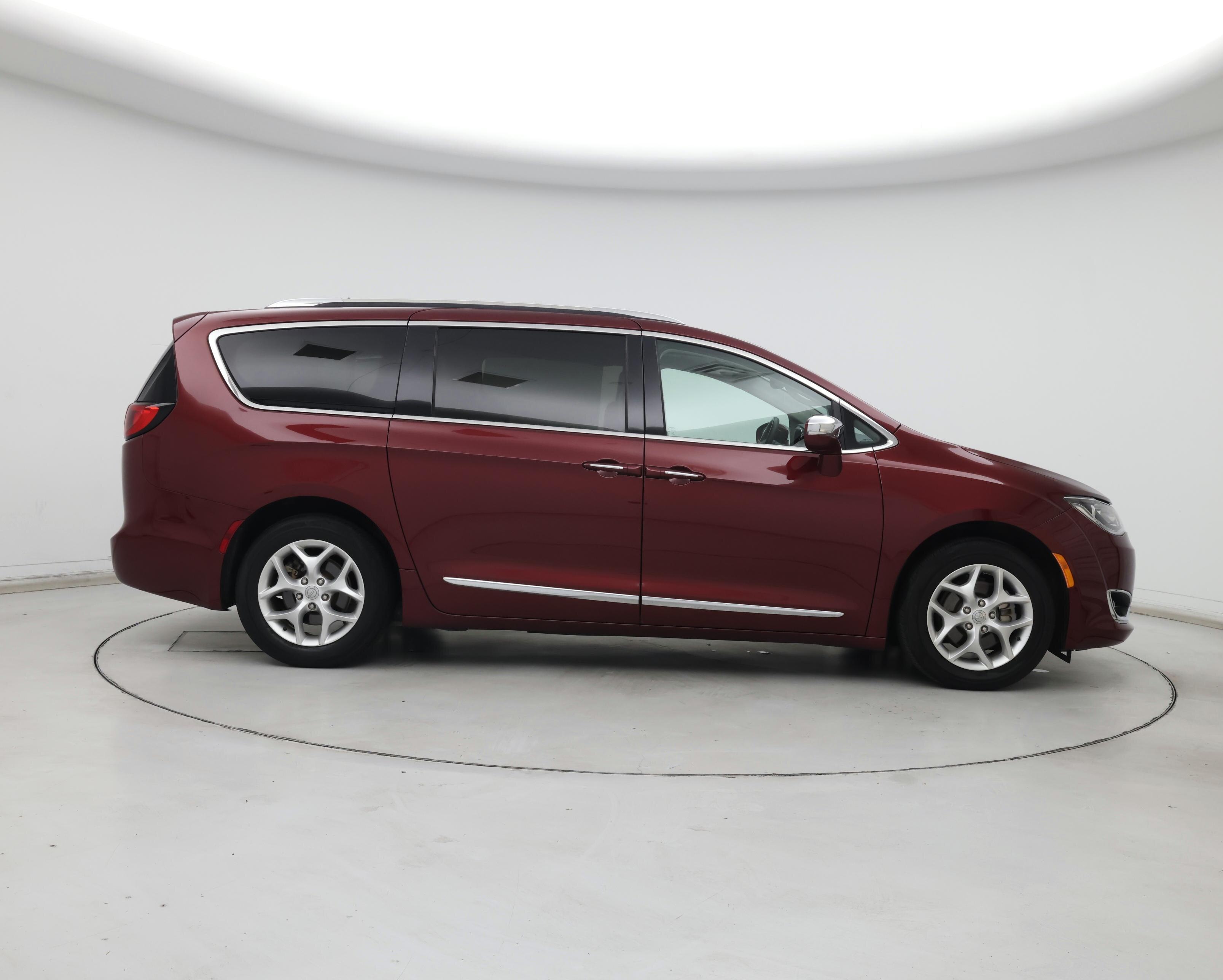 Thumbnail: 2020 Chrysler Pacifica - 7