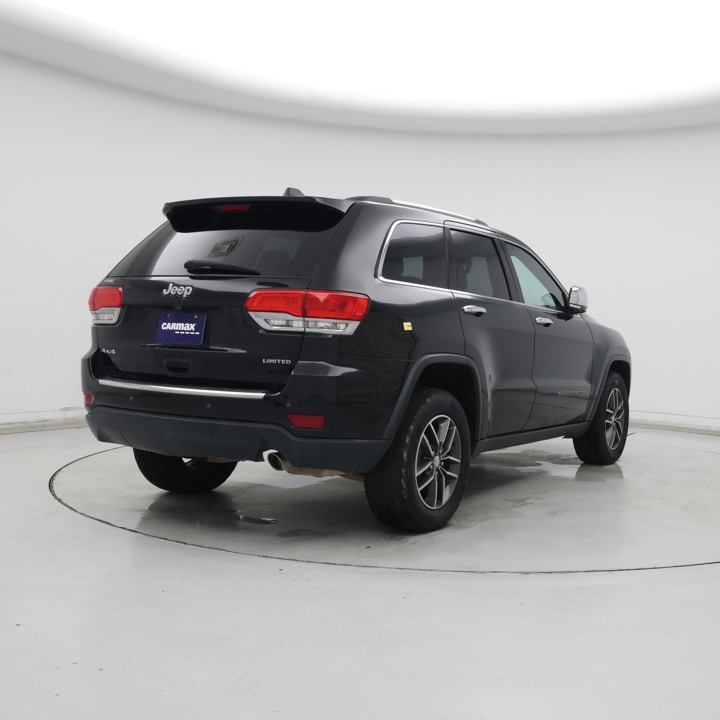 Thumbnail: 2017 Jeep Grand Cherokee - 8