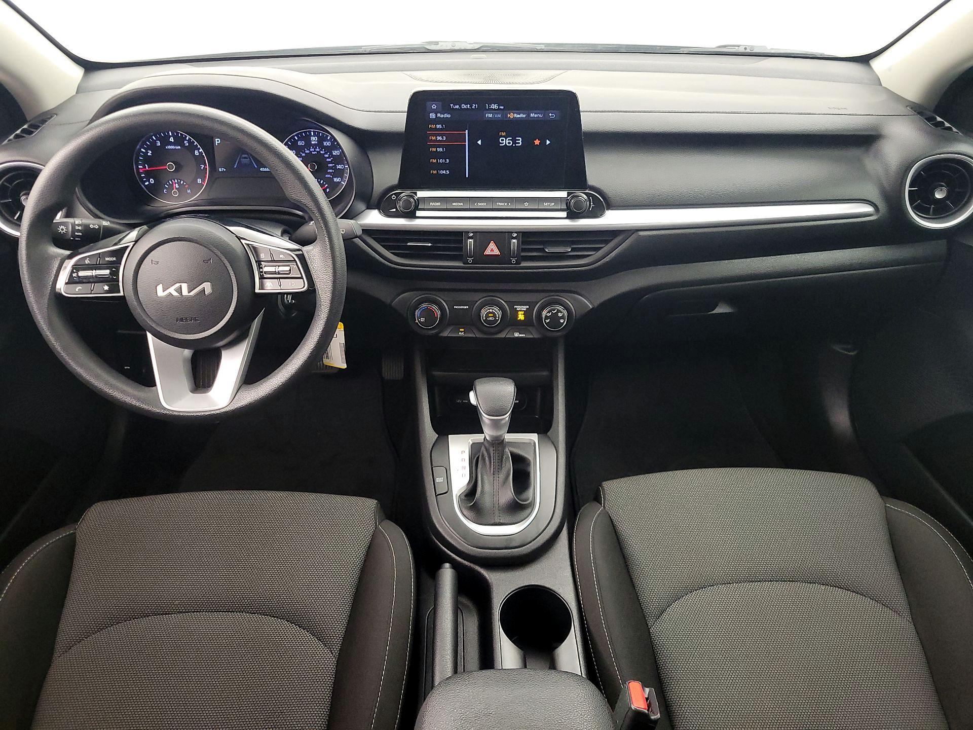 Thumbnail: 2023 Kia Forte - 9