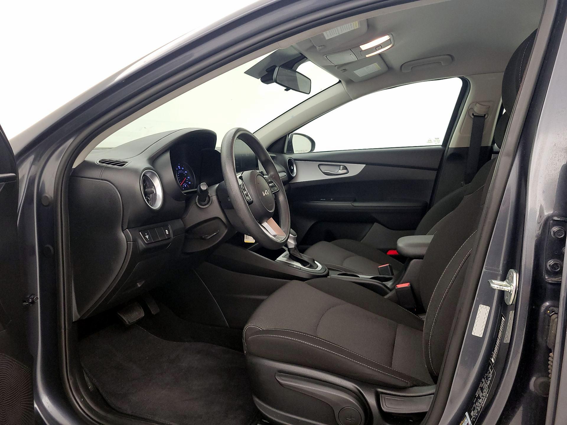 Thumbnail: 2023 Kia Forte - 11