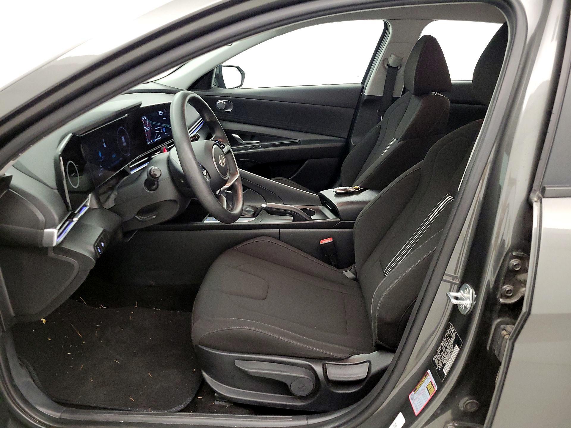 Thumbnail: 2024 Hyundai Elantra - 11