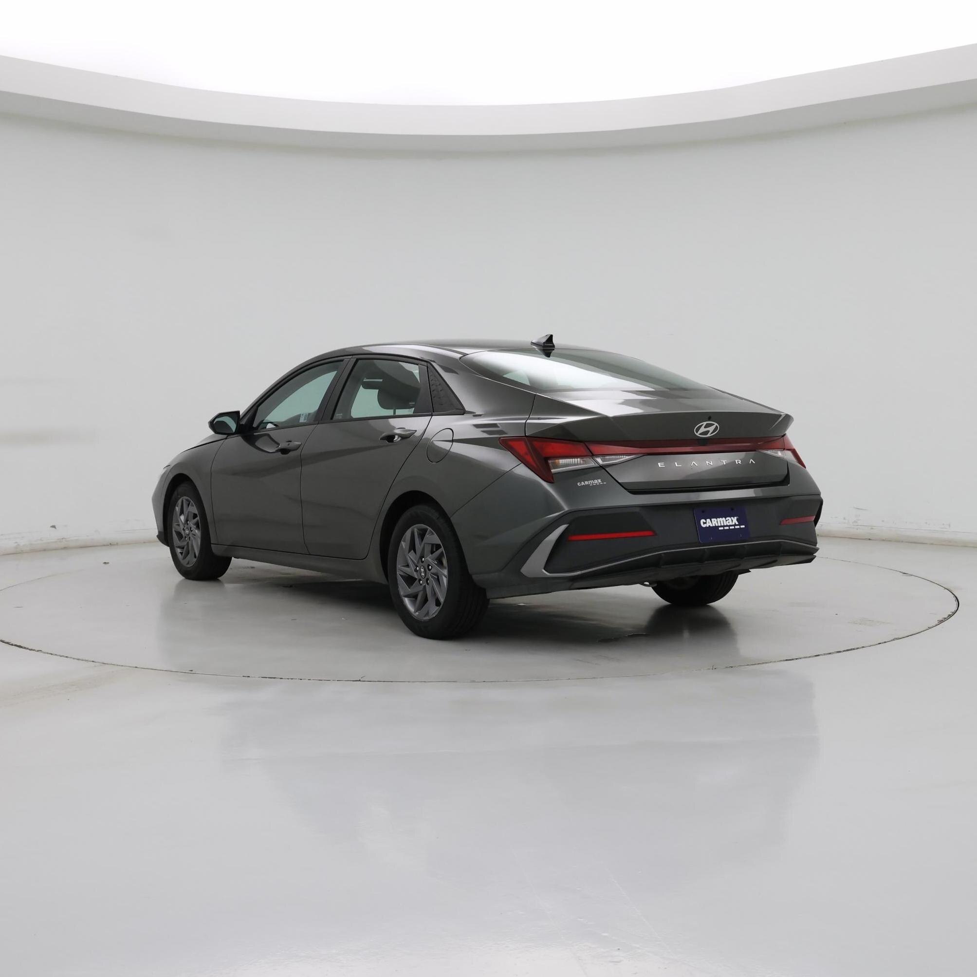 Thumbnail: 2024 Hyundai Elantra - 2