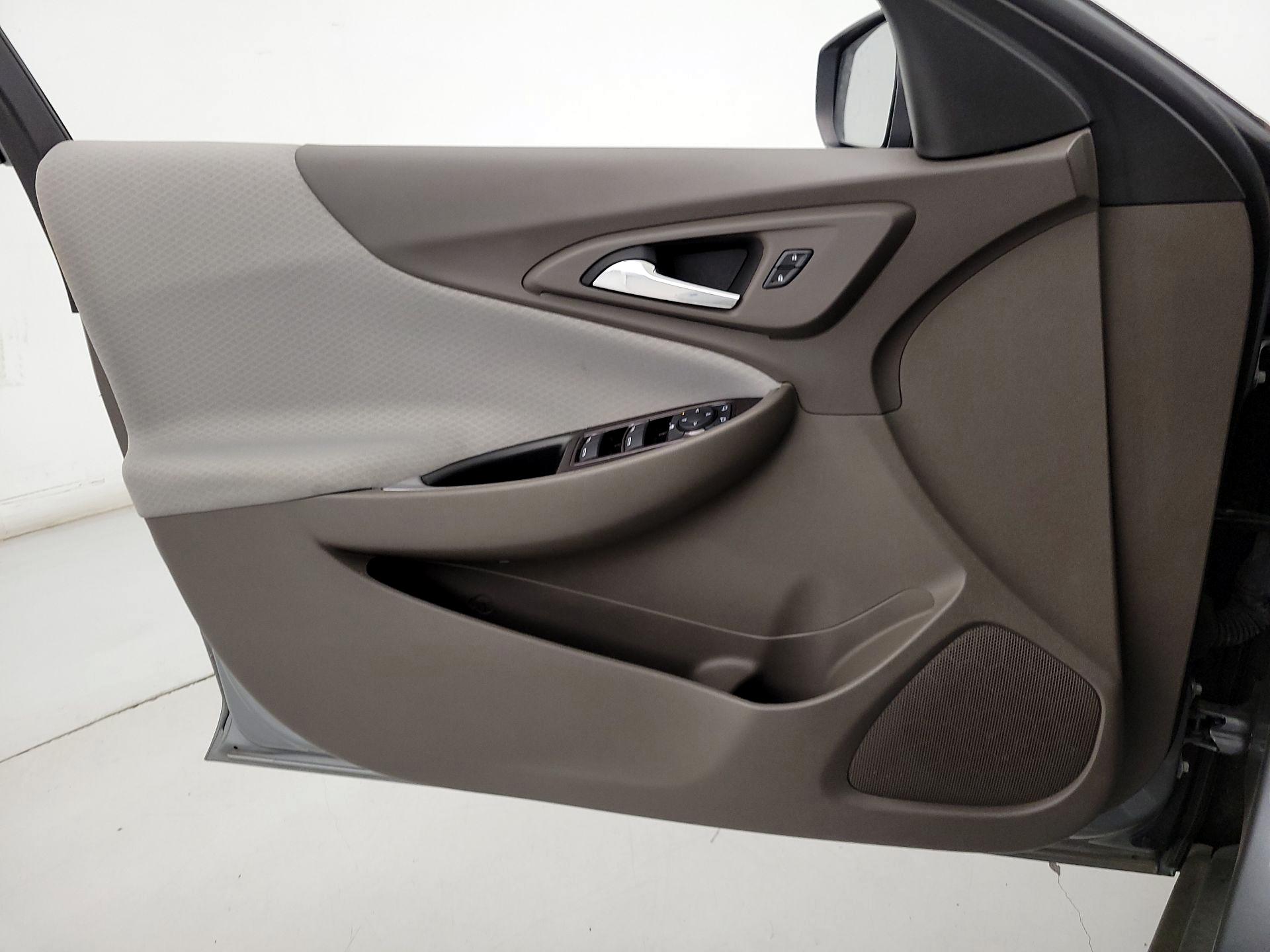 Thumbnail: 2023 Chevrolet Malibu - 12