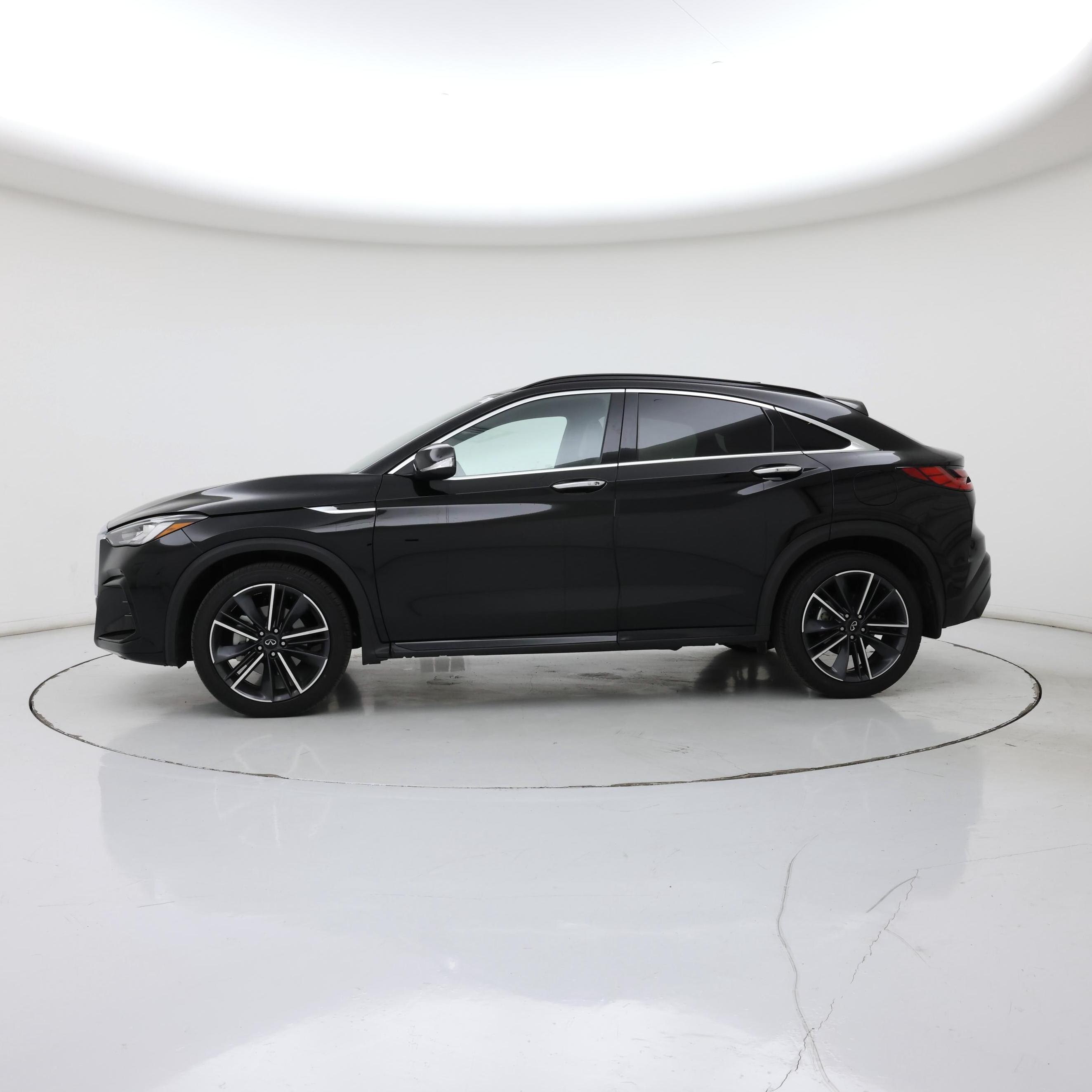 Thumbnail: 2023 INFINITI QX55 - 3
