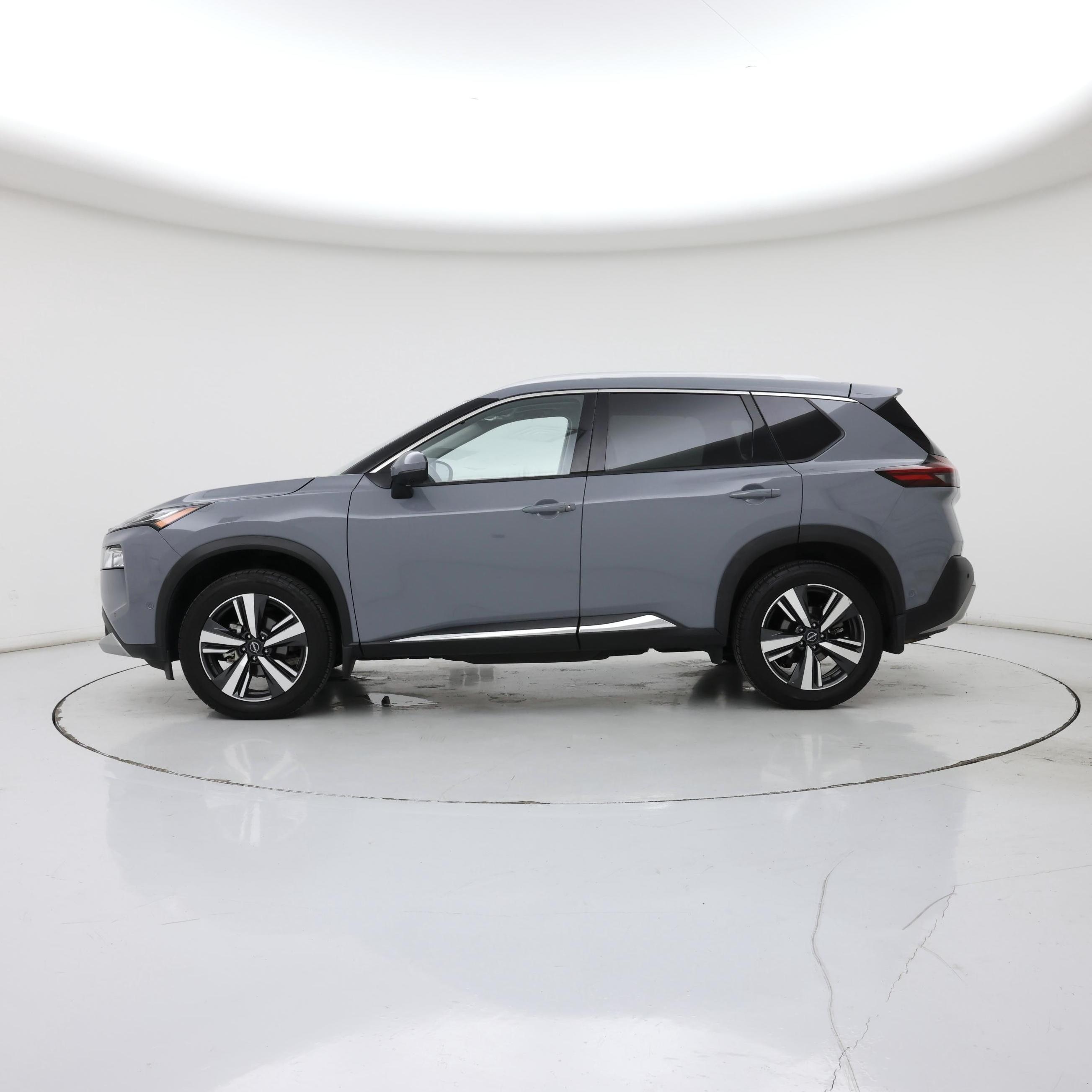Thumbnail: 2022 Nissan Rogue - 3