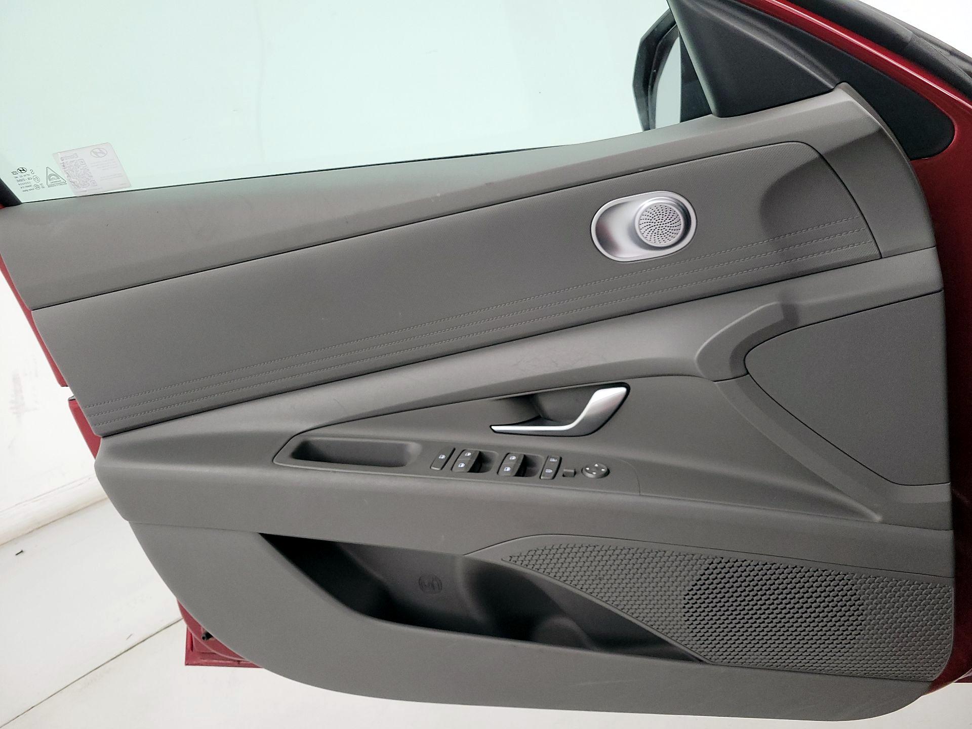 Thumbnail: 2024 Hyundai Elantra - 12
