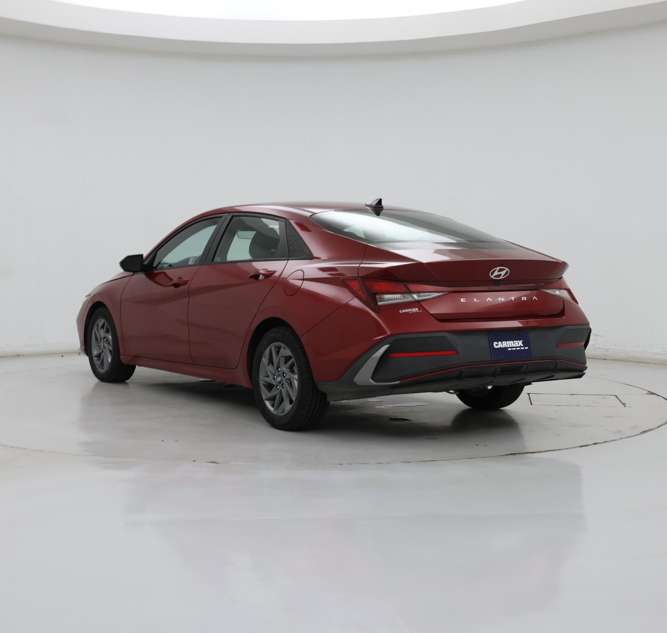 Thumbnail: 2024 Hyundai Elantra - 2