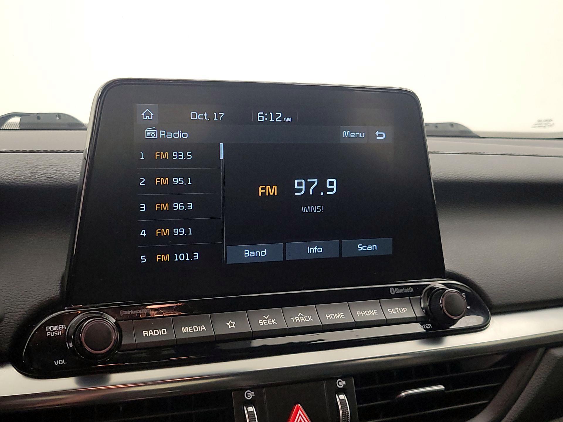 Thumbnail: 2020 Kia Forte - 15