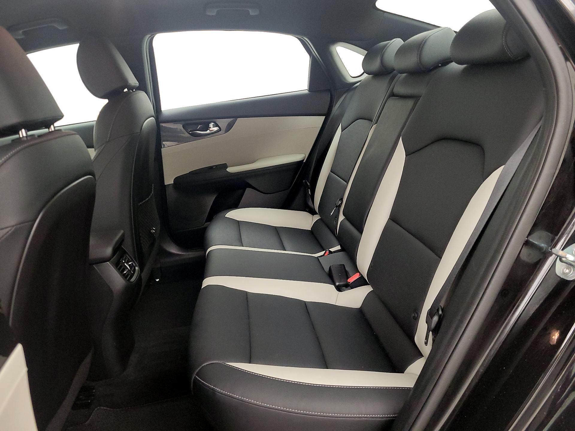 Thumbnail: 2020 Kia Forte - 19