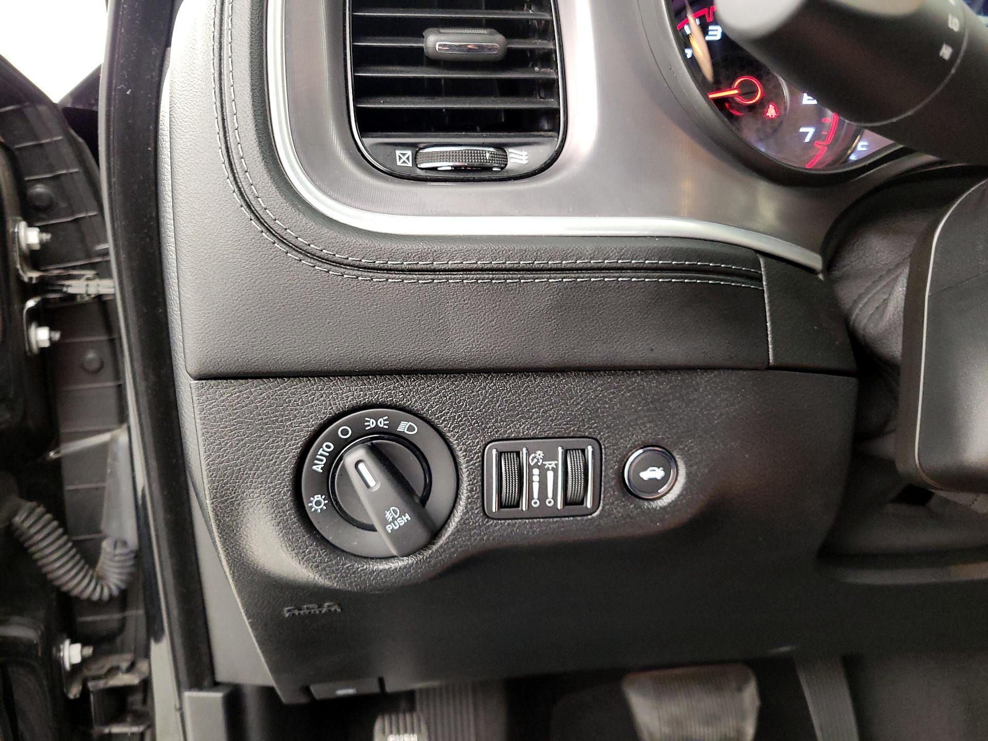 Thumbnail: 2022 Dodge Charger - 13