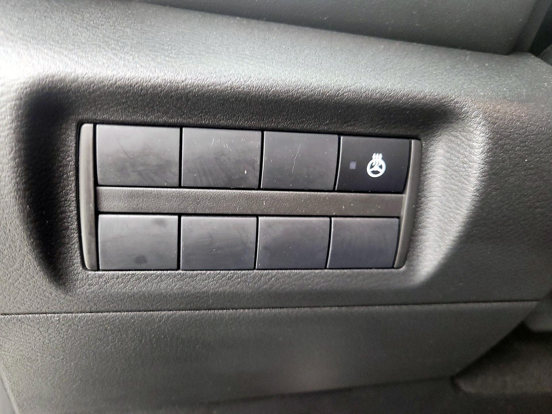 Thumbnail: 2023 Nissan Kicks - 13