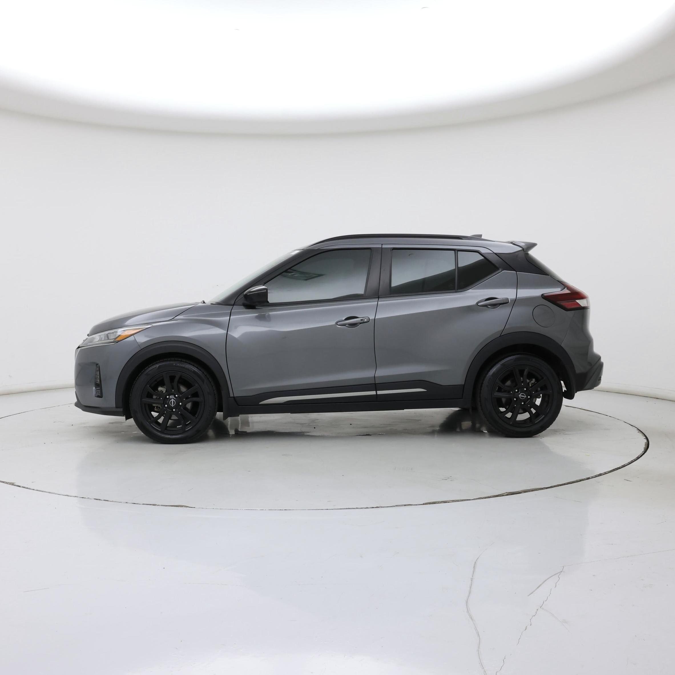 Thumbnail: 2023 Nissan Kicks - 3