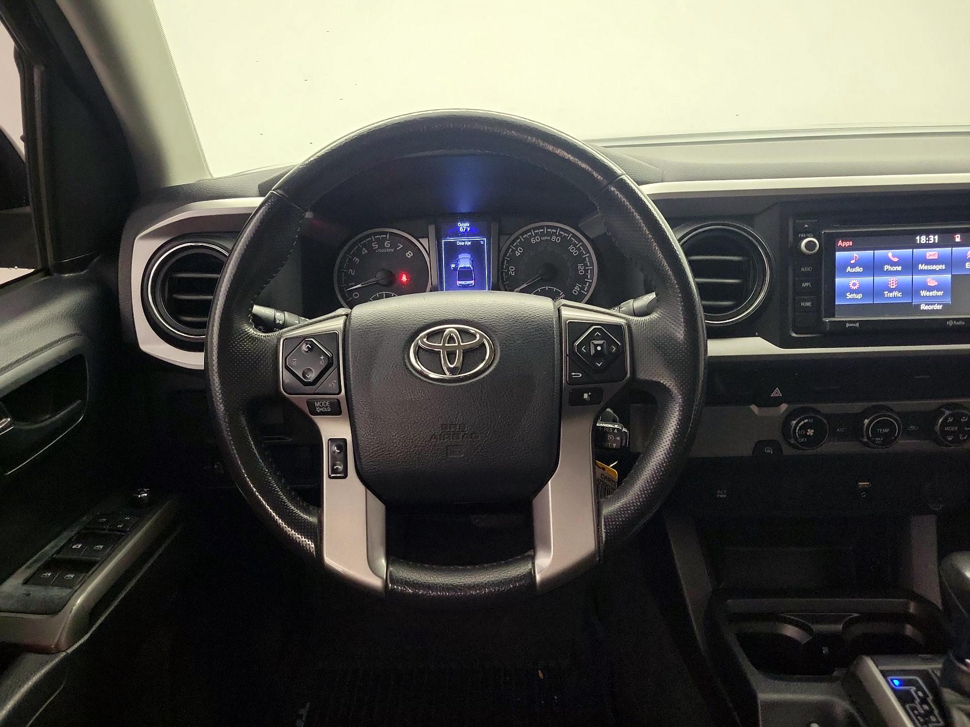 Thumbnail: 2017 Toyota Tacoma - 10
