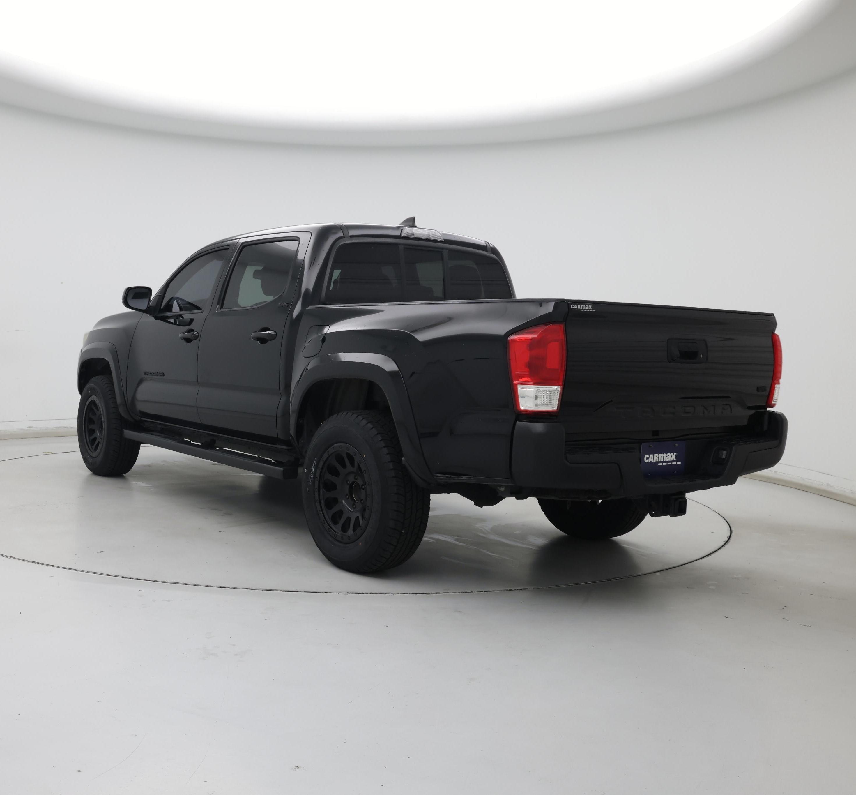 Thumbnail: 2017 Toyota Tacoma - 2