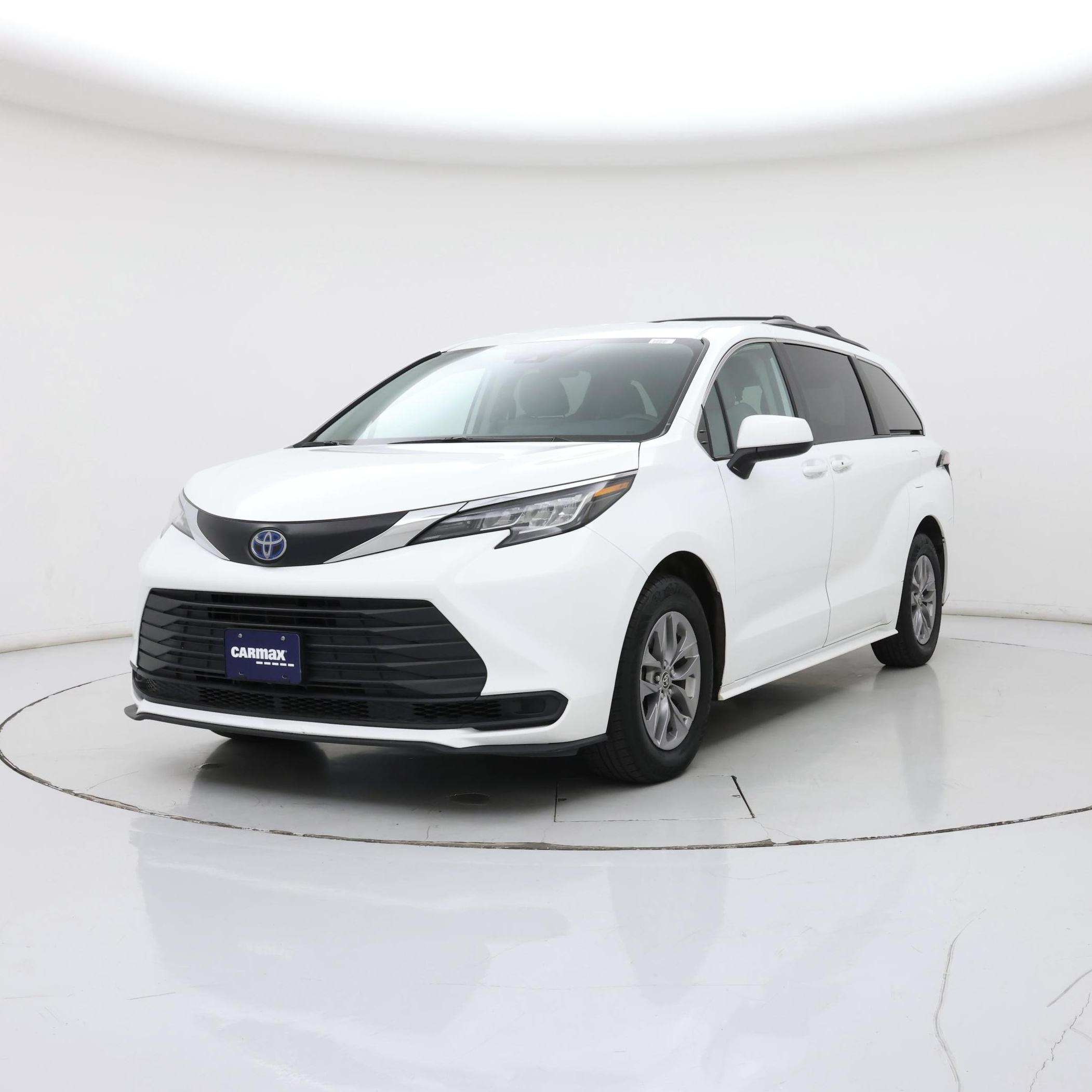 Thumbnail: 2022 Toyota Sienna - 4