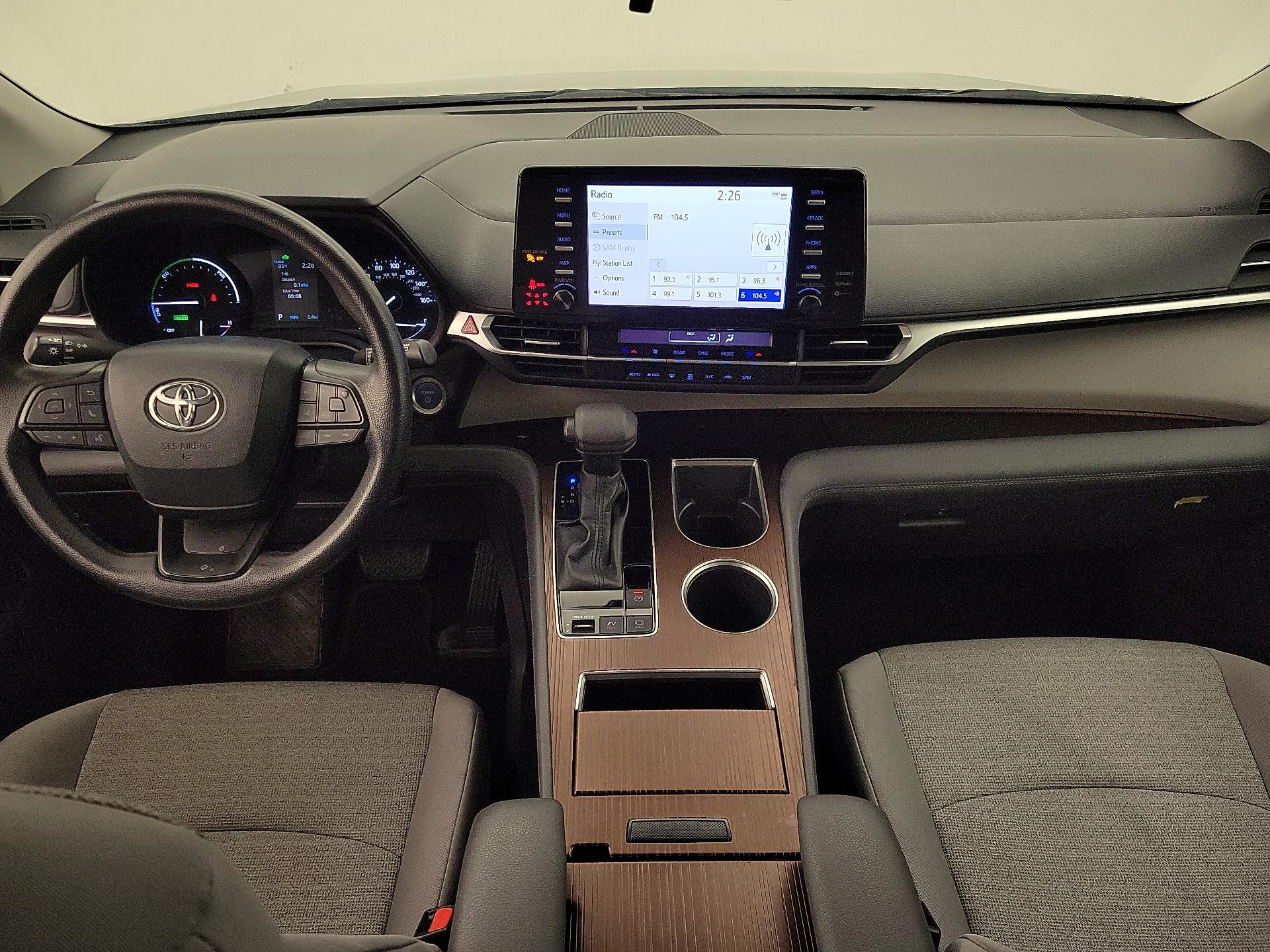 Thumbnail: 2022 Toyota Sienna - 9