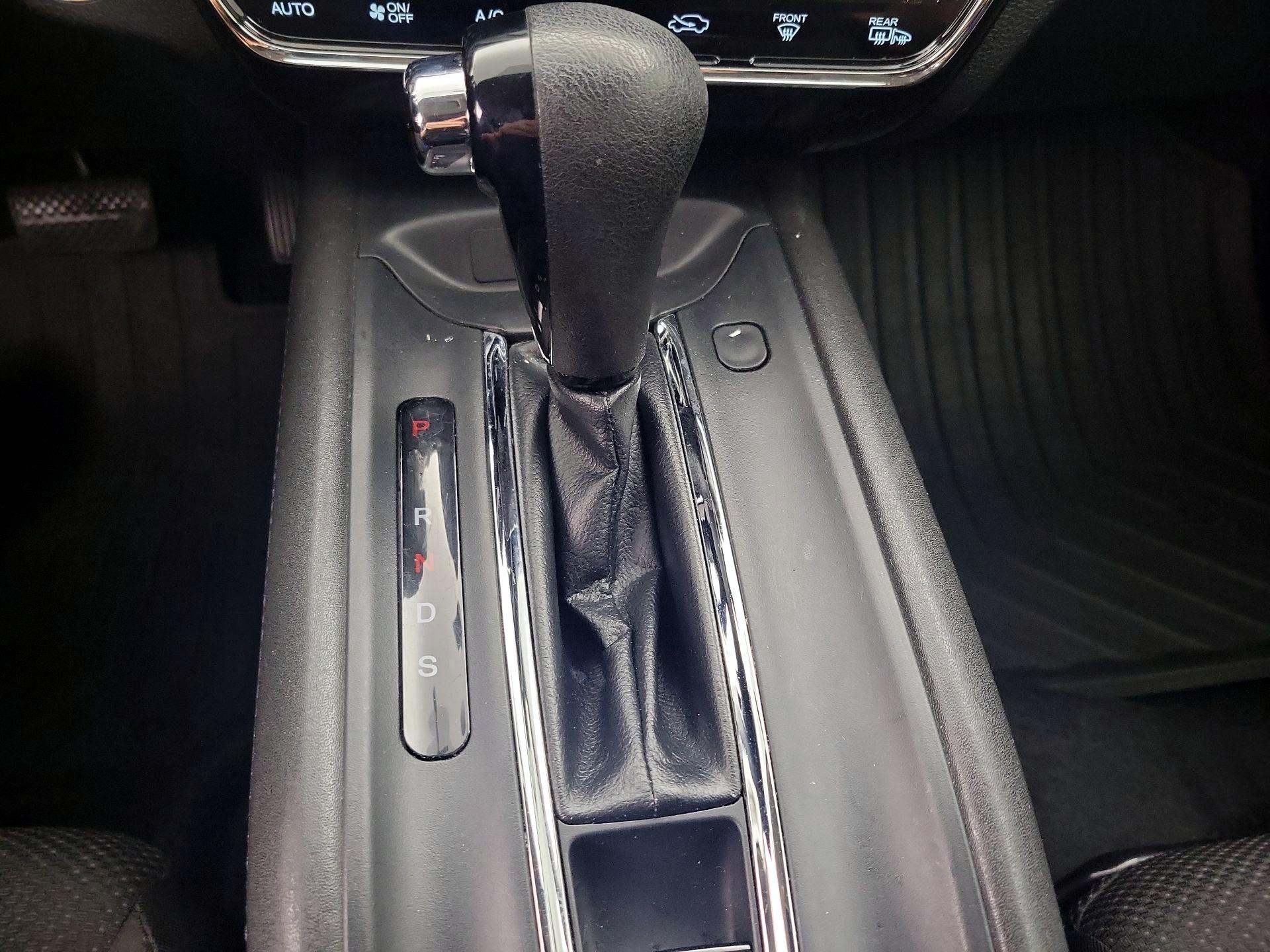 Thumbnail: 2017 Honda HR-V - 17