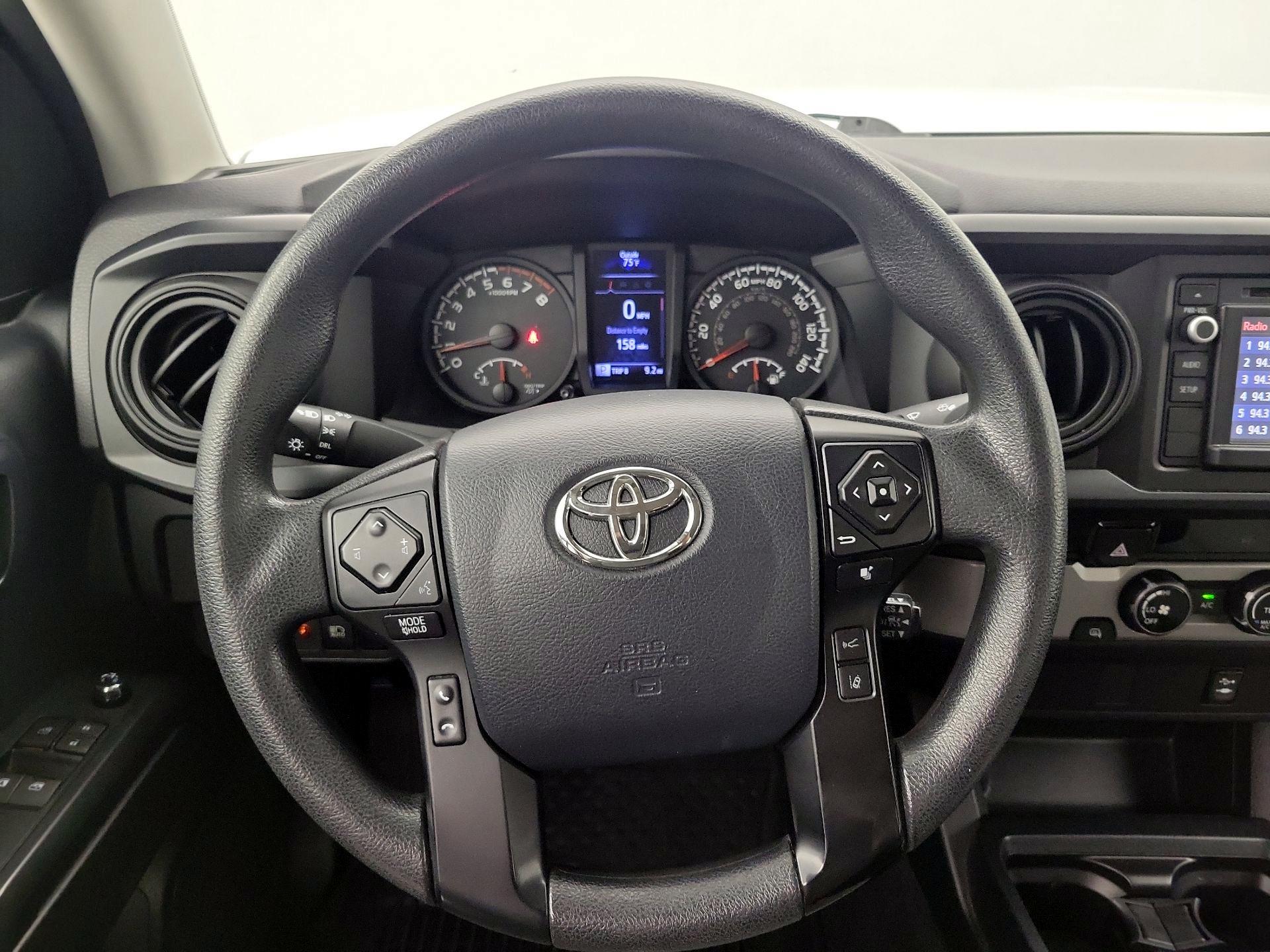 Thumbnail: 2018 Toyota Tacoma - 10