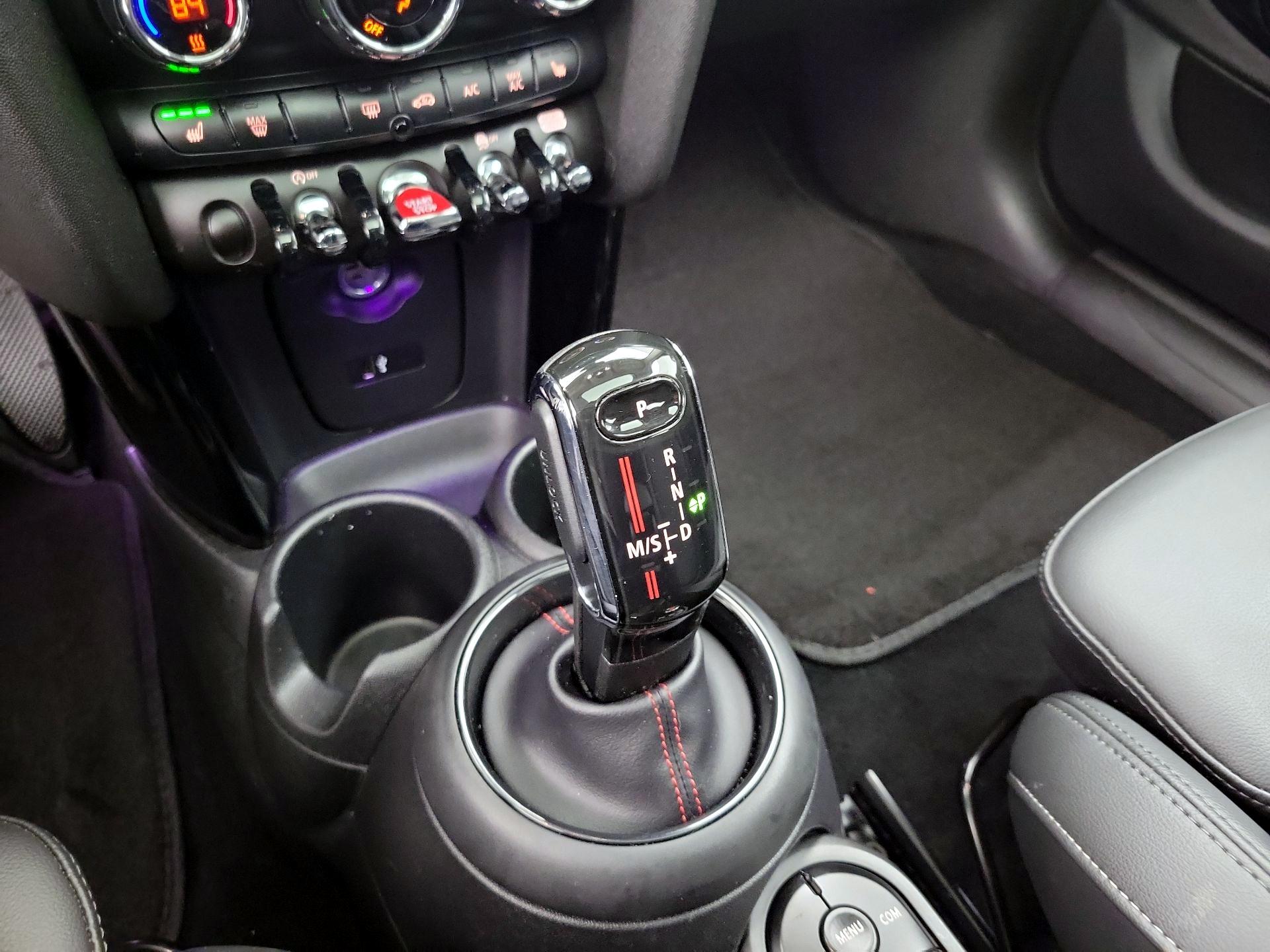 Thumbnail: 2020 MINI Cooper Hardtop - 17