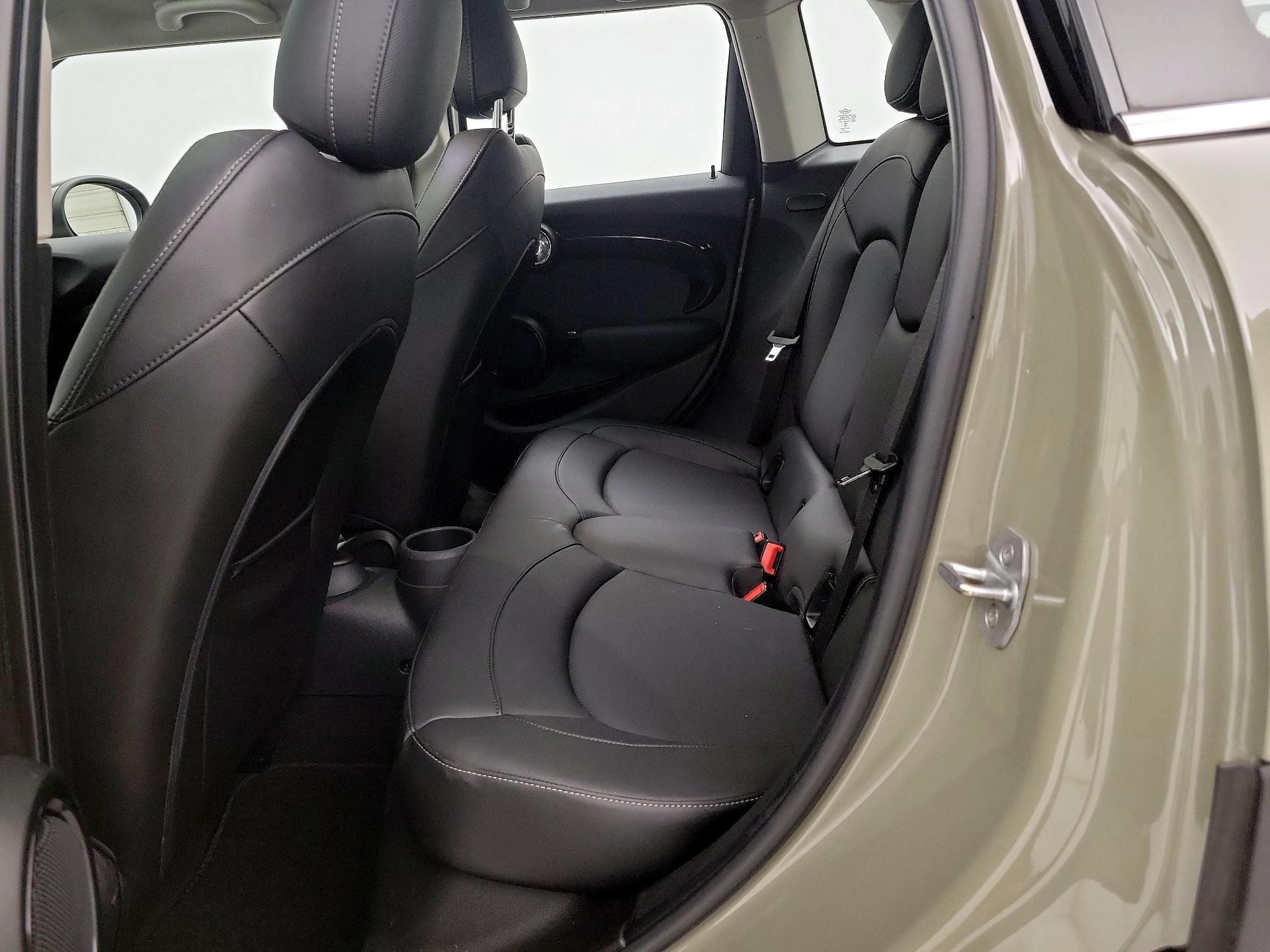 Thumbnail: 2020 MINI Cooper Hardtop - 20