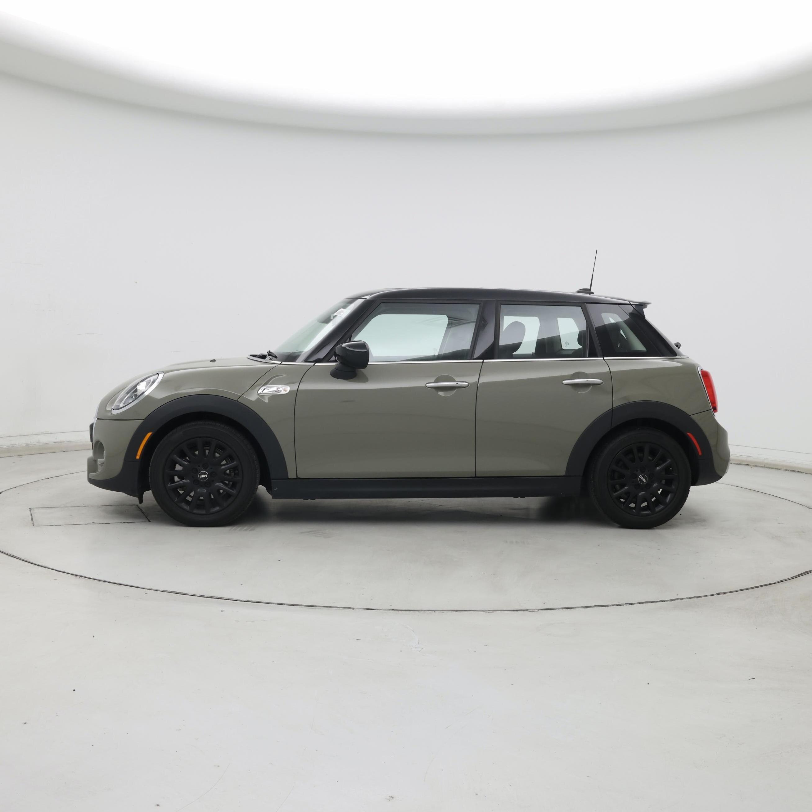 Thumbnail: 2020 MINI Cooper Hardtop - 3