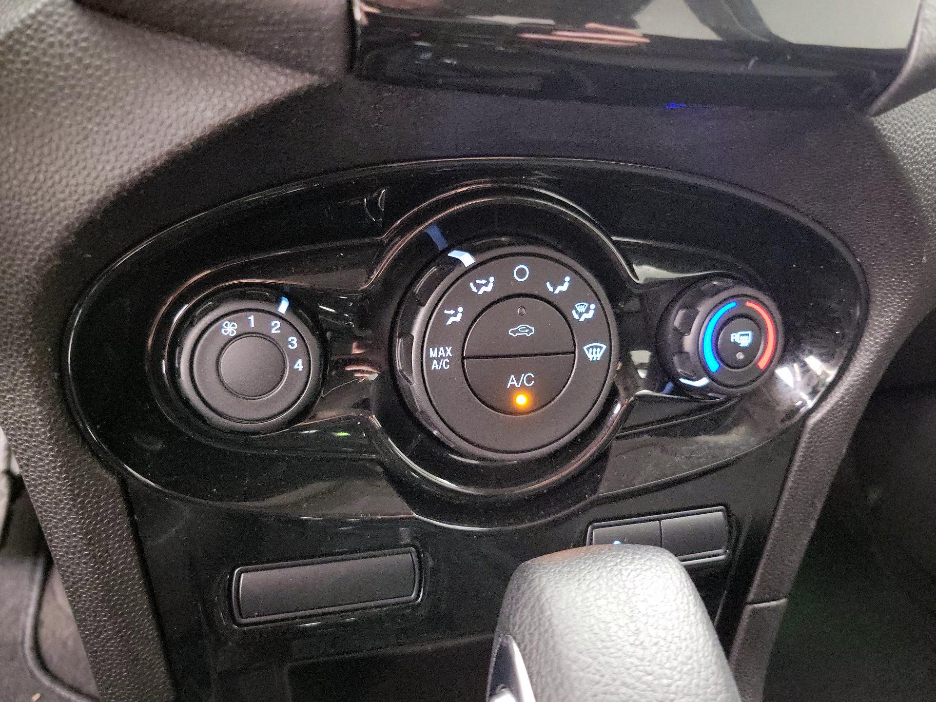 Thumbnail: 2019 Ford Fiesta - 16