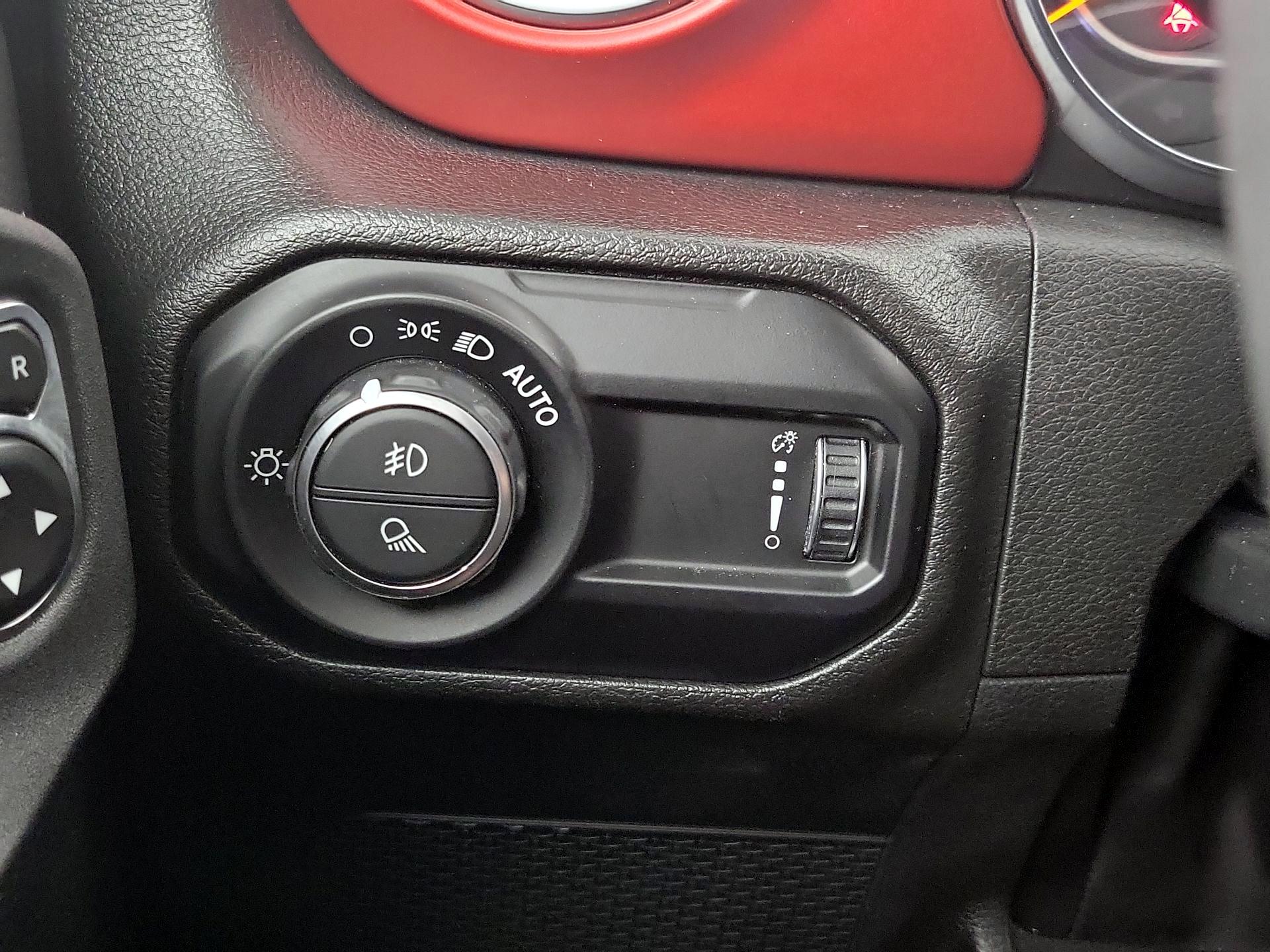 Thumbnail: 2023 Jeep Gladiator - 13