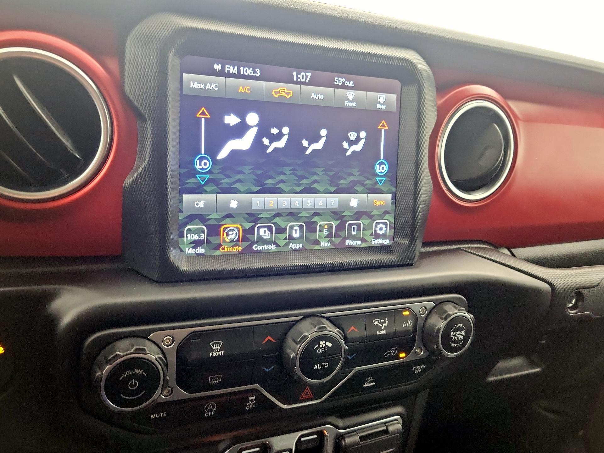 Thumbnail: 2023 Jeep Gladiator - 17