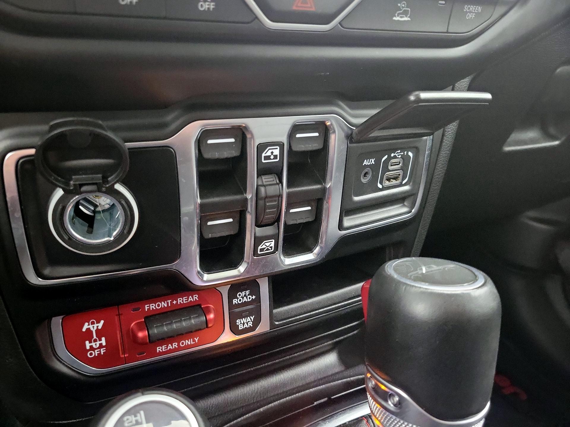 Thumbnail: 2023 Jeep Gladiator - 19