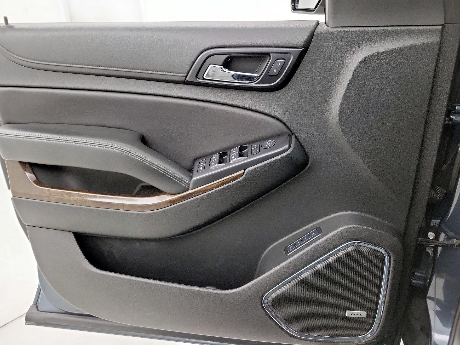 Thumbnail: 2019 Chevrolet Tahoe - 12