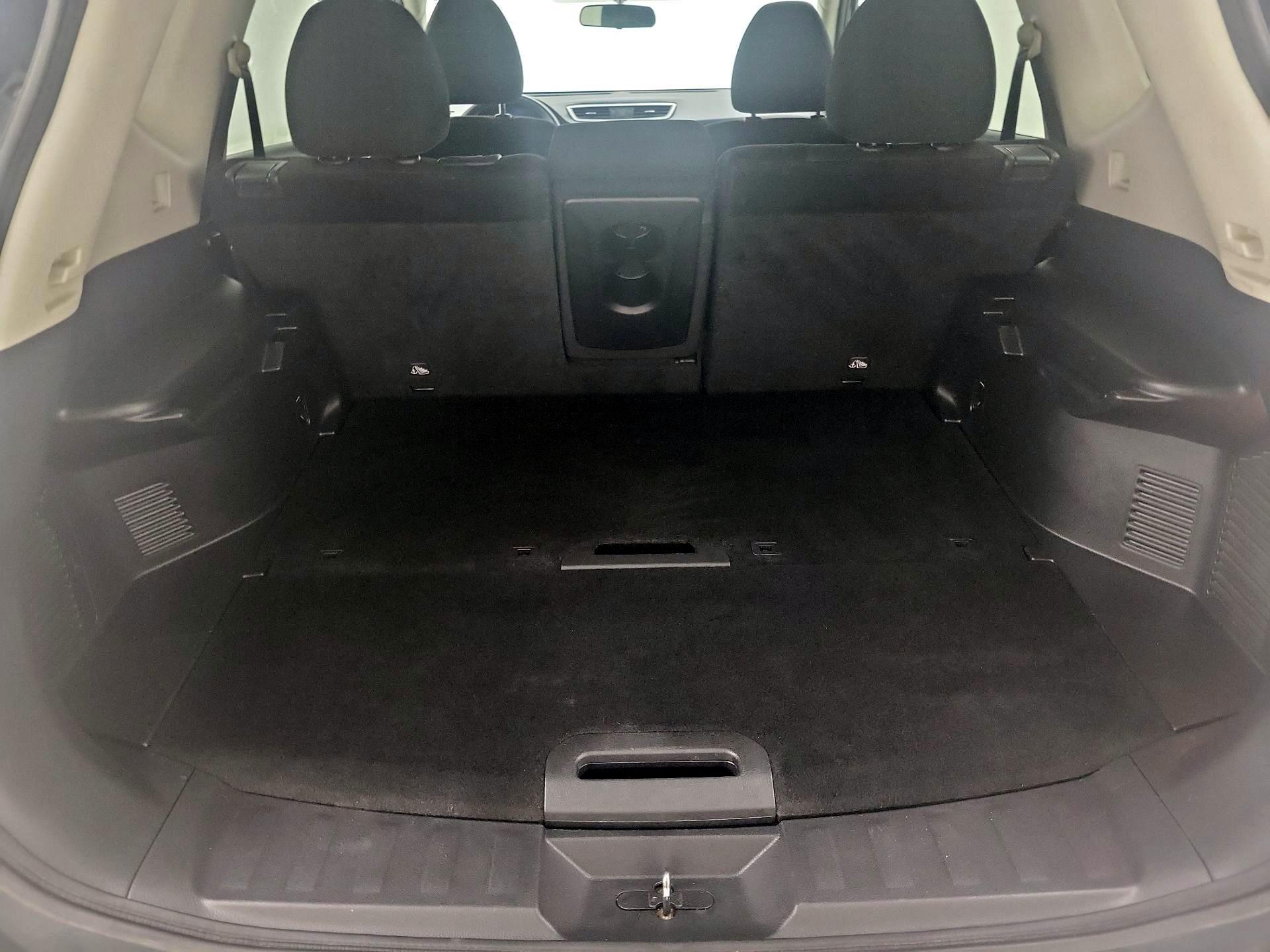 Thumbnail: 2014 Nissan Rogue - 20