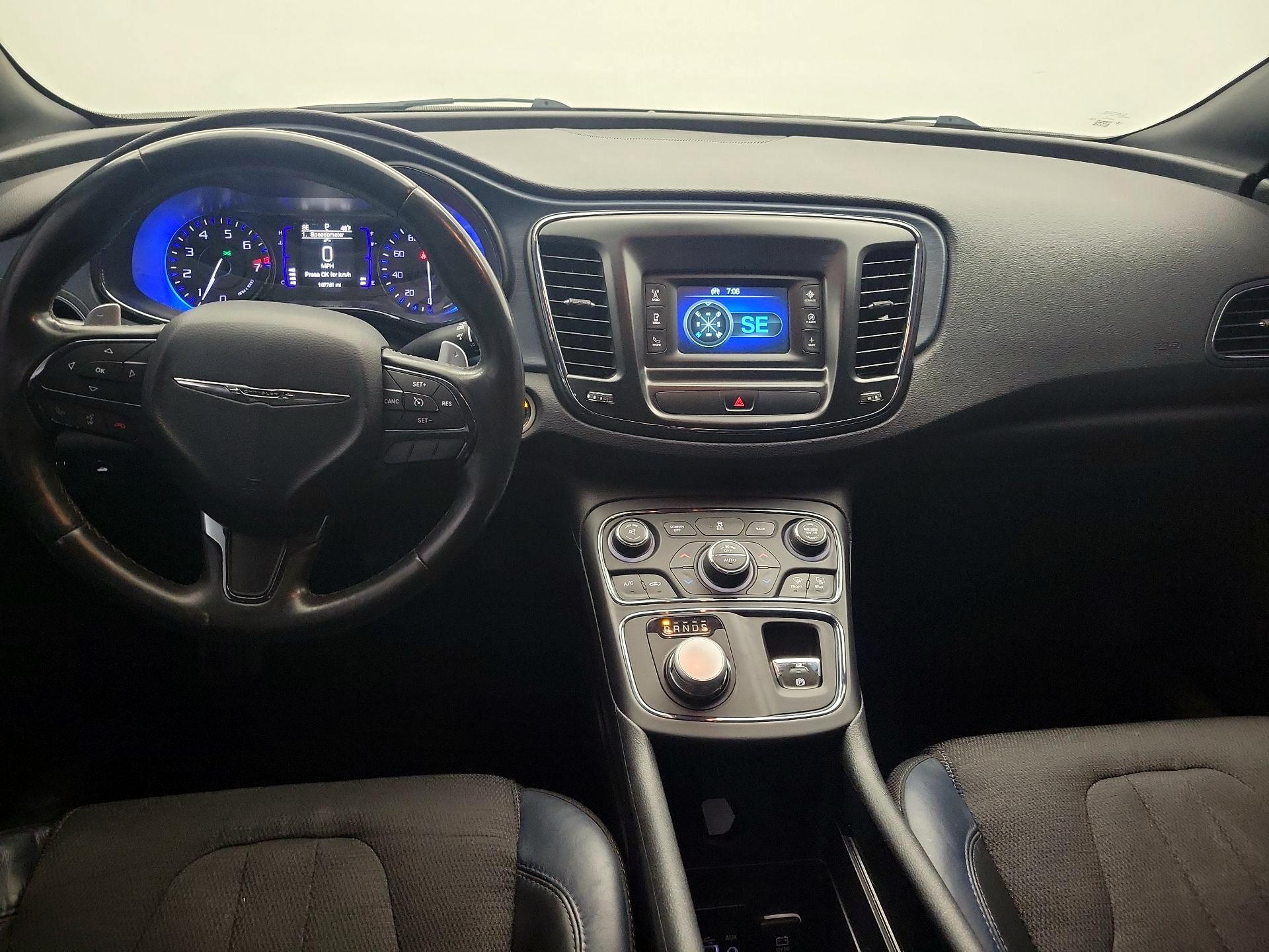 Thumbnail: 2015 Chrysler 200 - 8