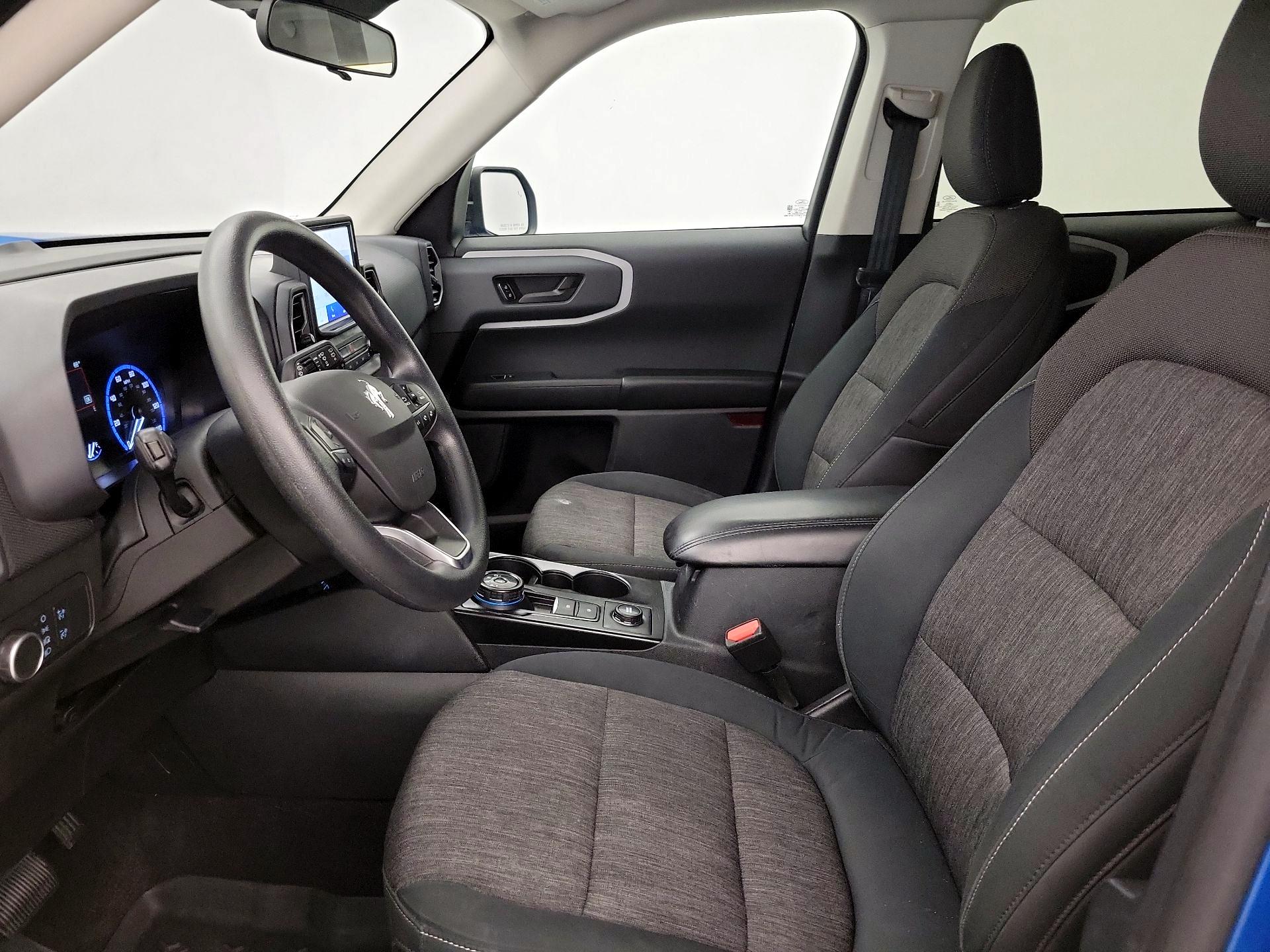 Thumbnail: 2022 Ford Bronco Sport - 11