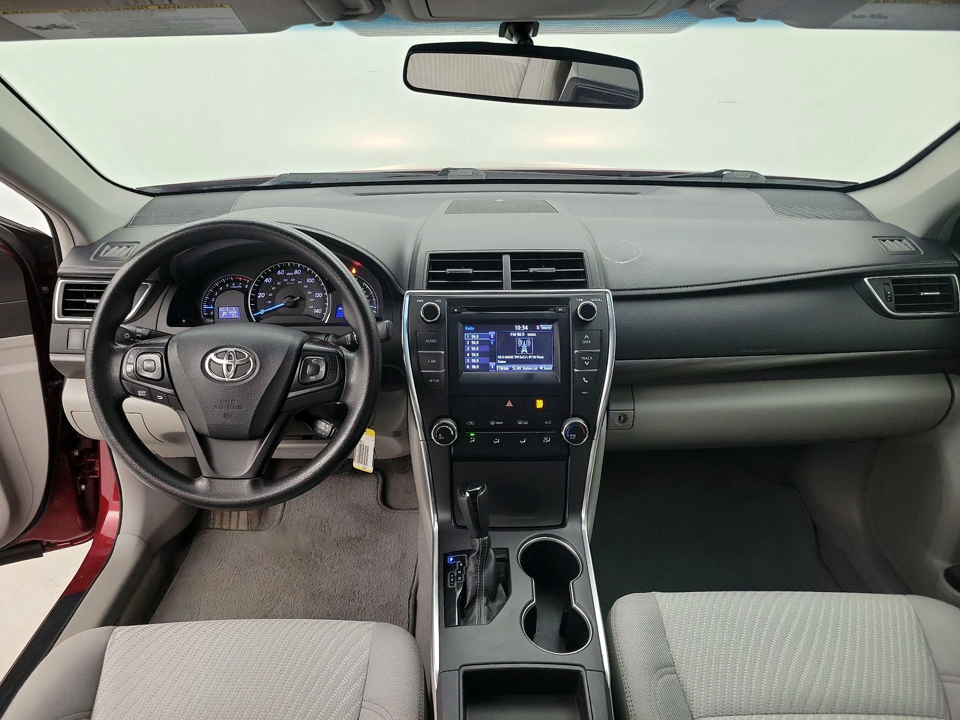 Thumbnail: 2015 Toyota Camry - 9