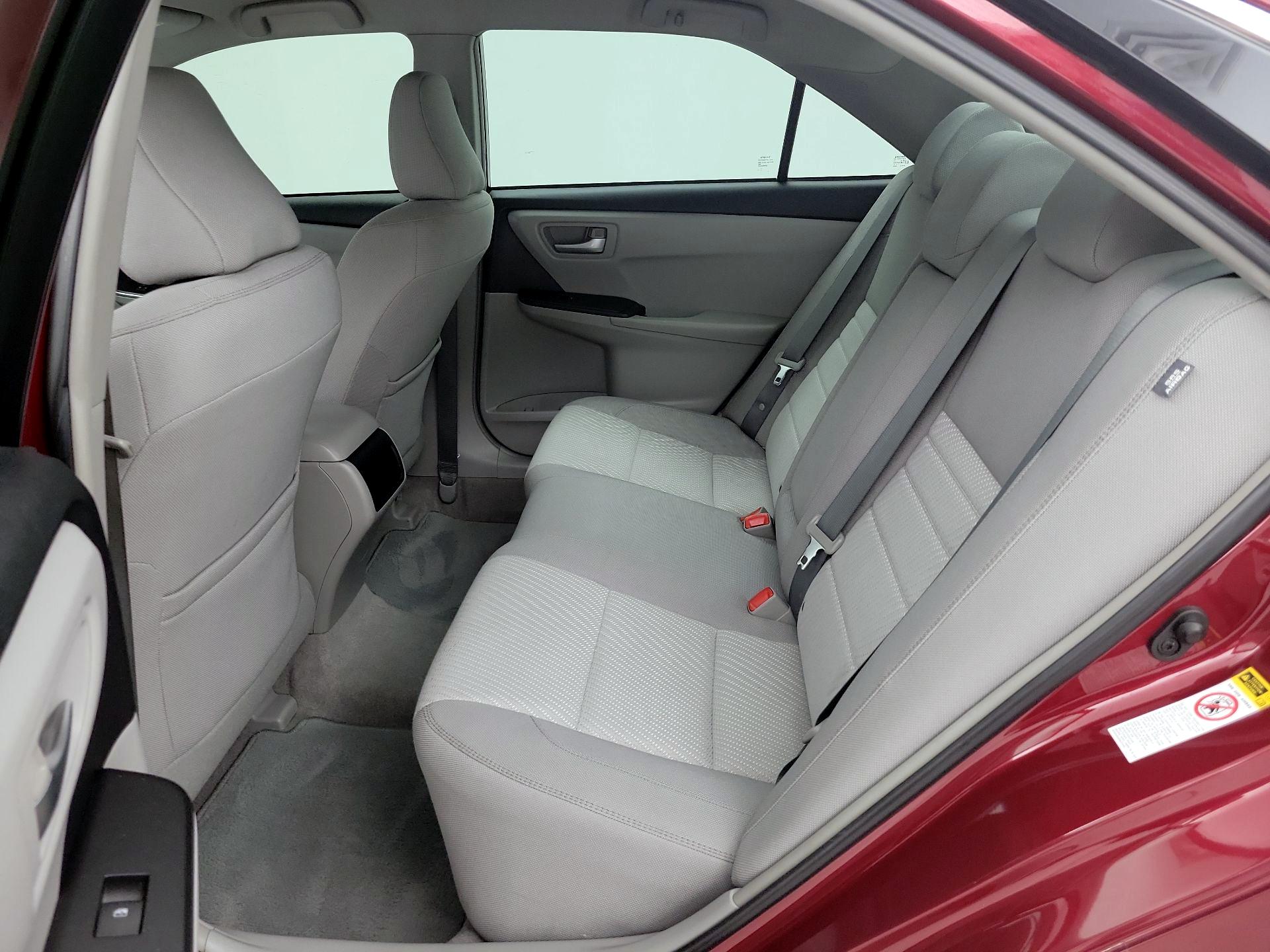 Thumbnail: 2015 Toyota Camry - 19