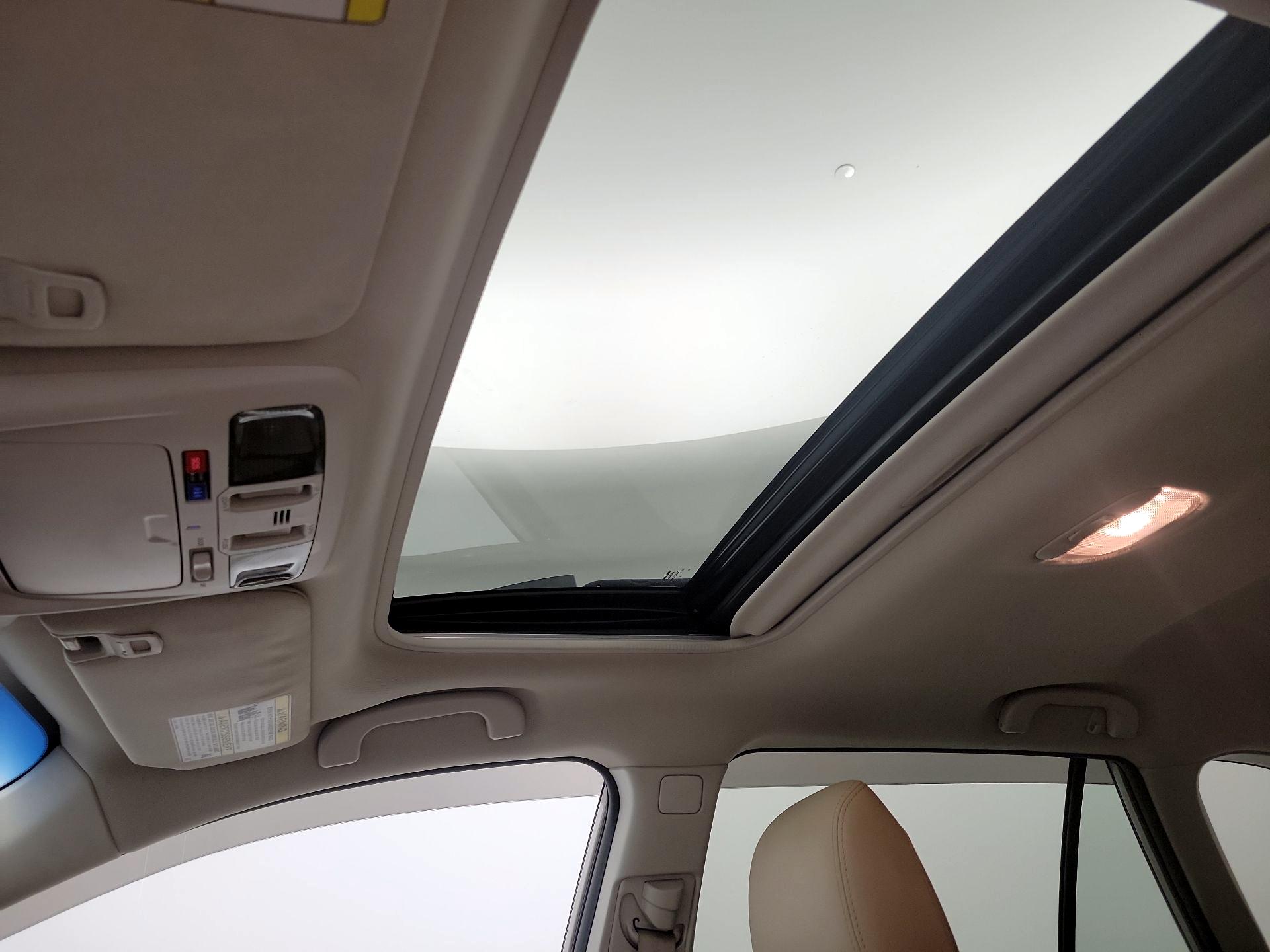 Thumbnail: 2017 Subaru Outback - 20