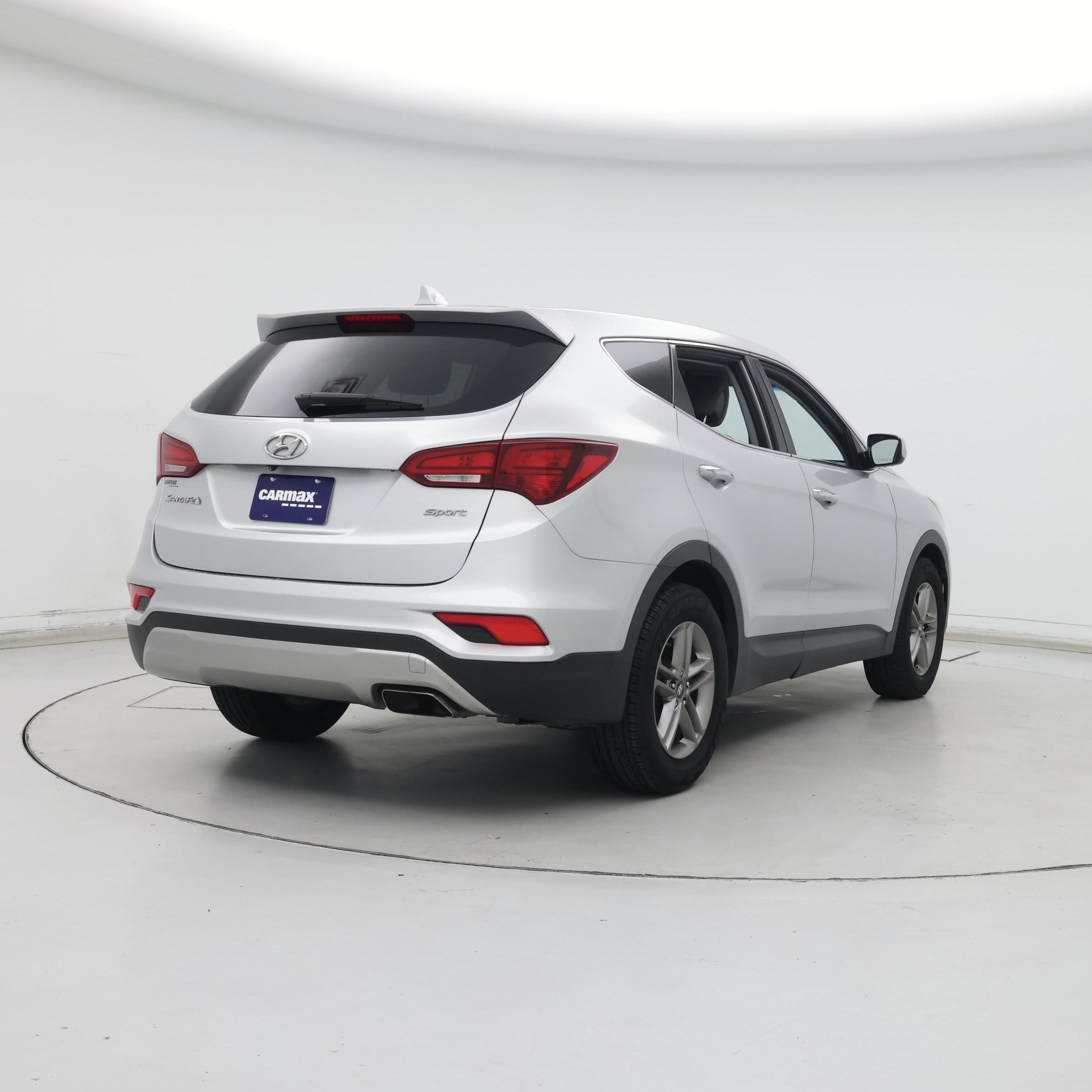 Thumbnail: 2017 Hyundai Santa Fe - 8