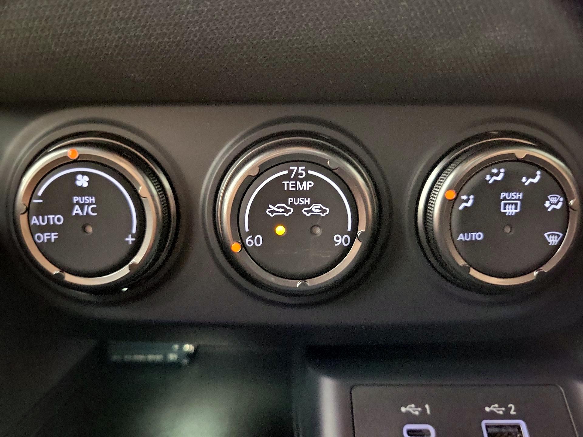 Thumbnail: 2024 Nissan Z - 16