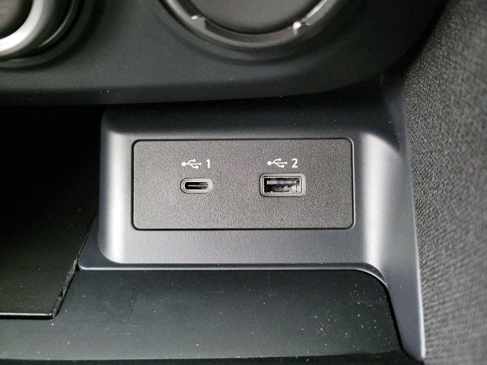 Thumbnail: 2024 Nissan Z - 18