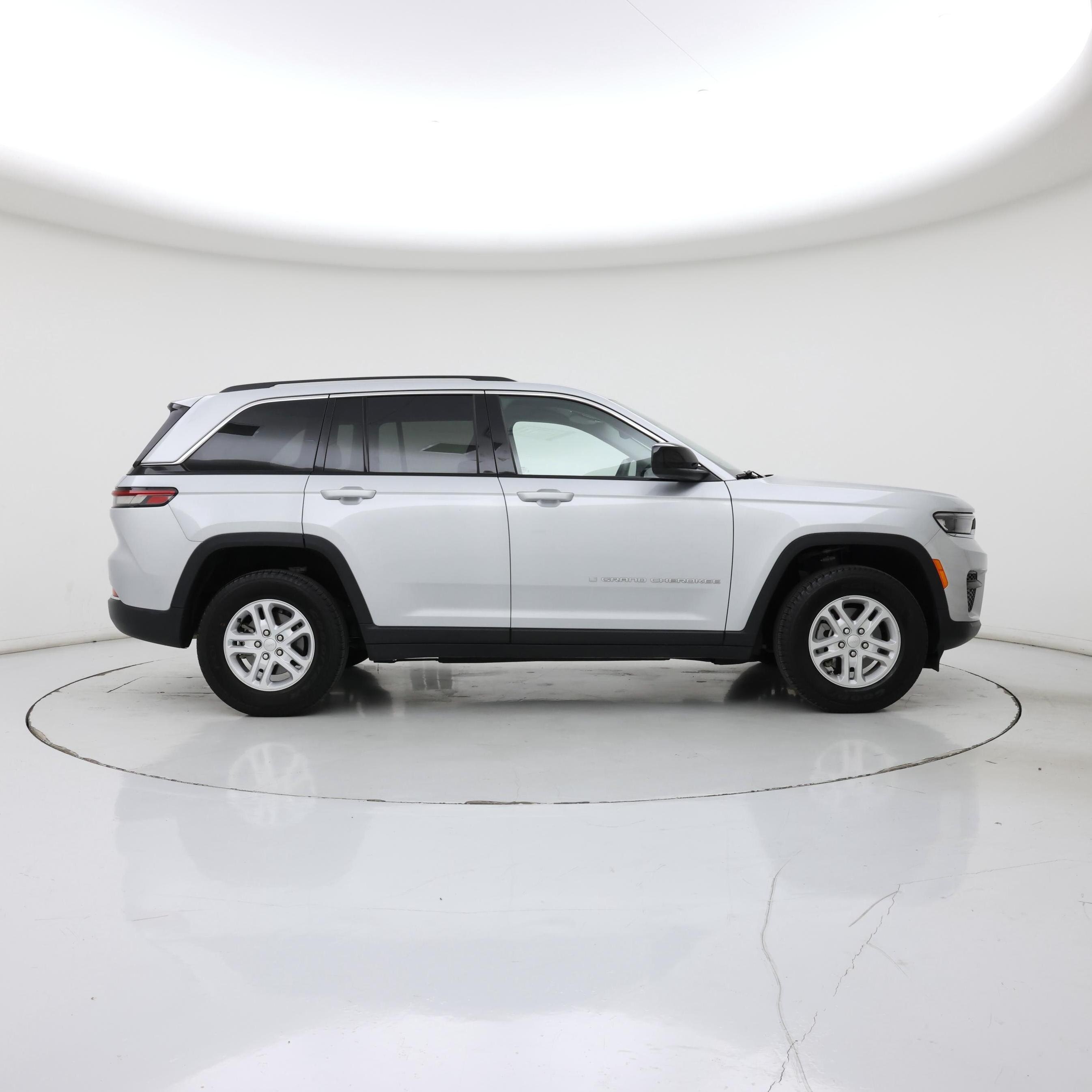 Thumbnail: 2022 Jeep Grand Cherokee - 7