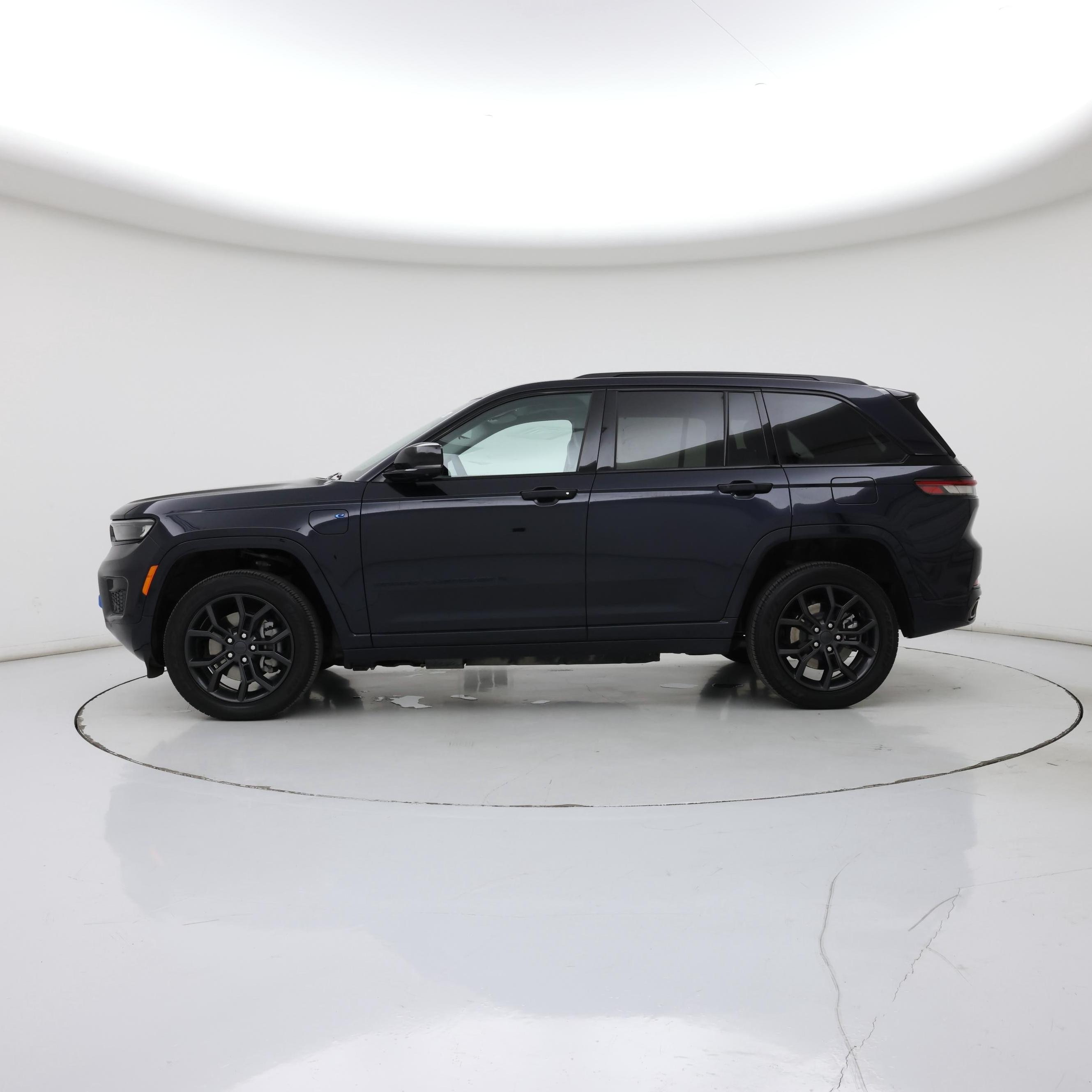 Thumbnail: 2023 Jeep Grand Cherokee - 3
