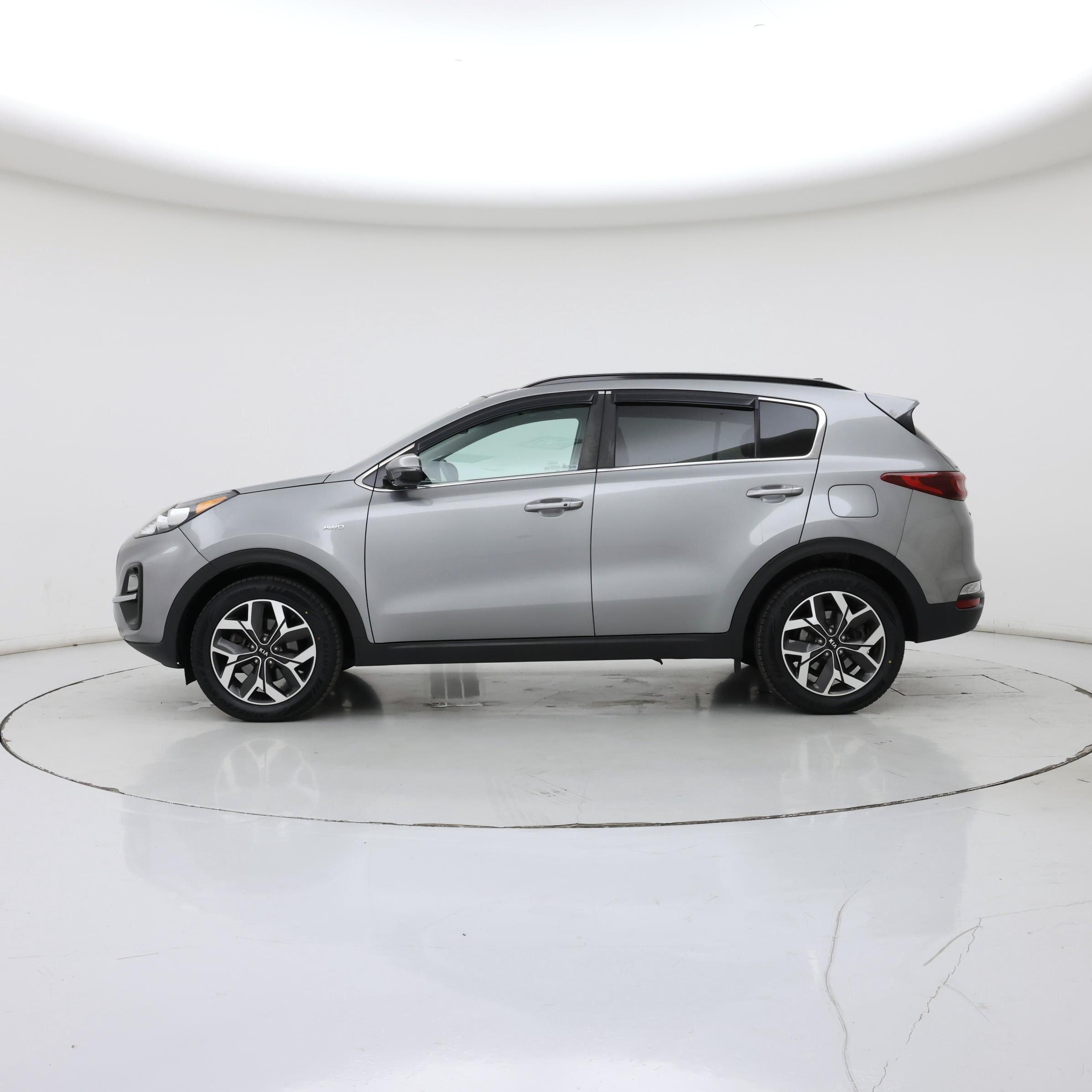 Thumbnail: 2020 Kia Sportage - 3
