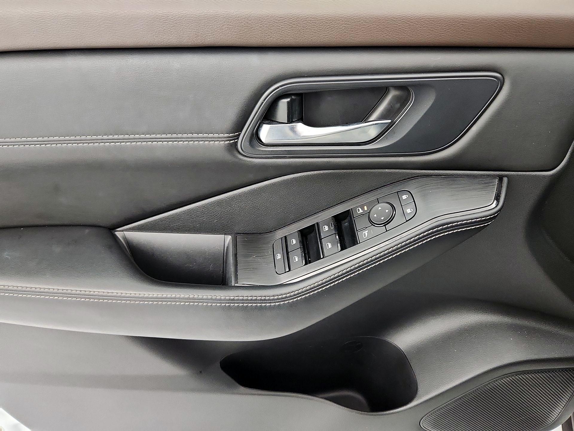 Thumbnail: 2022 Nissan Rogue - 12